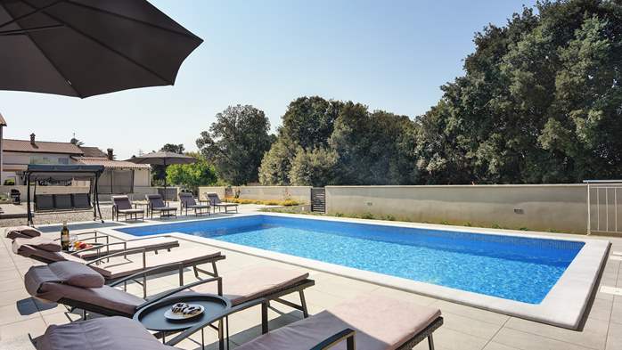 Bellissi villa a Pula con 7 camere da letto e una piscina privata, 13