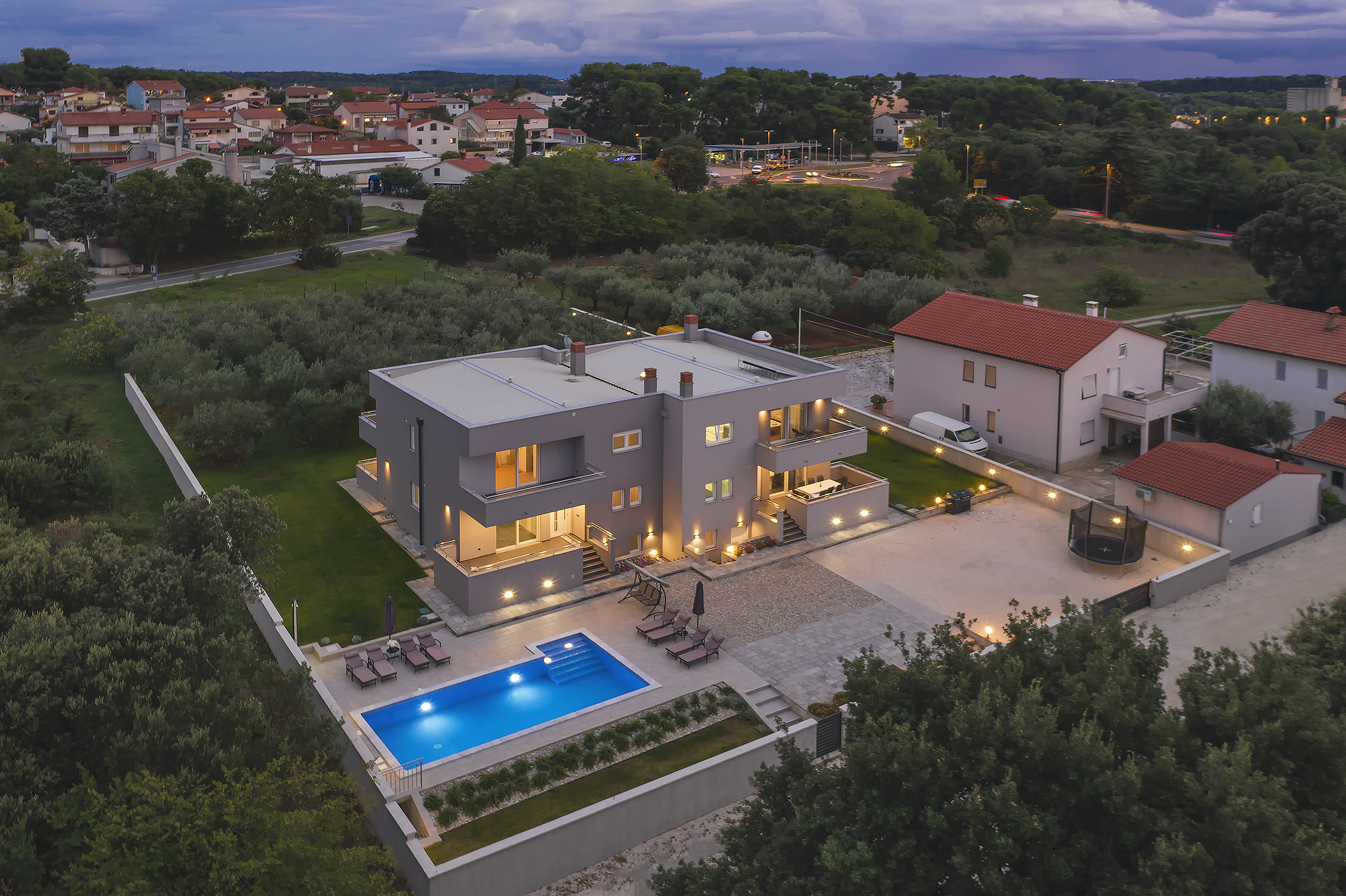 Schöne Villa in Pula mit 7 Schlafzimmern und einem privaten Pool