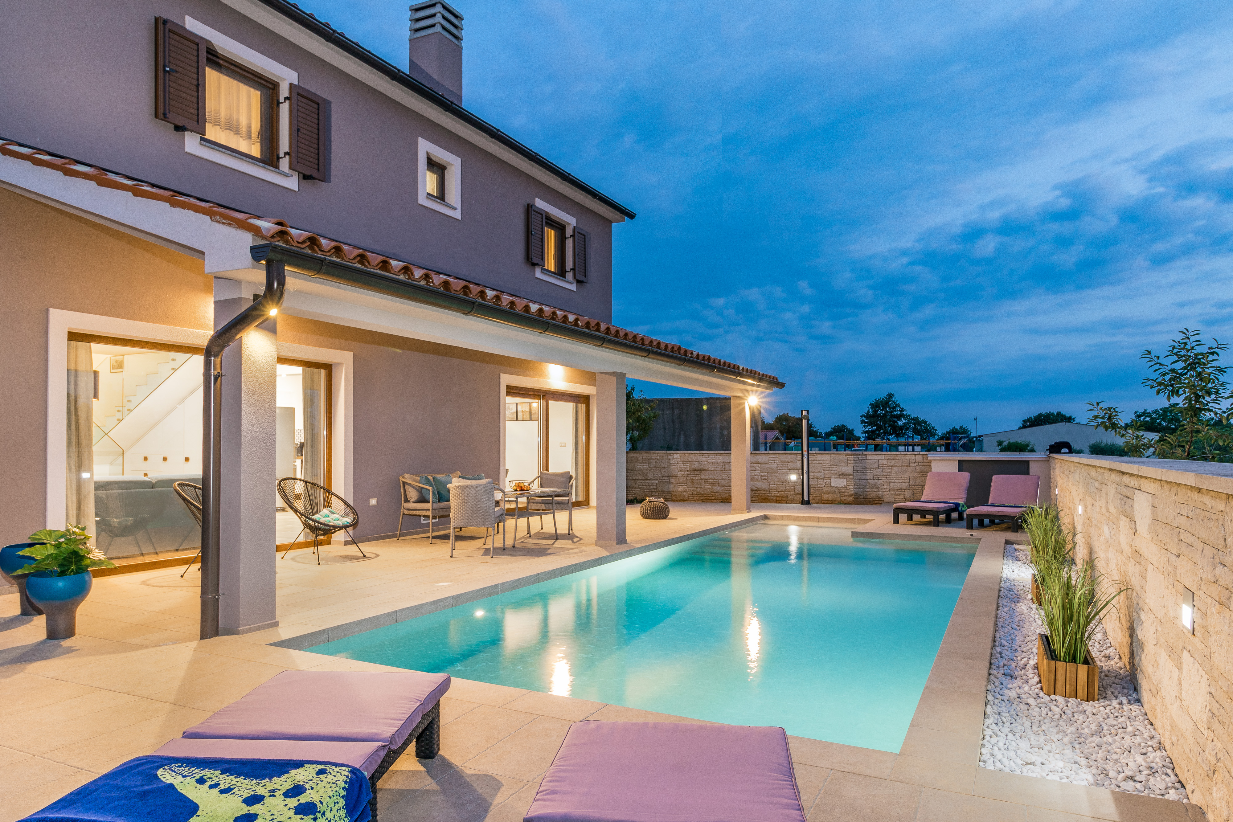 Beautifully decorated villa with pool for 6 persons, near Pula