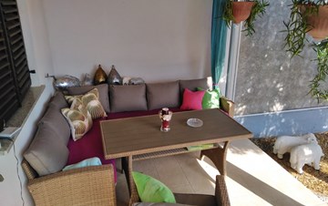 The terraced house offers nicely decorated apartments in Pula