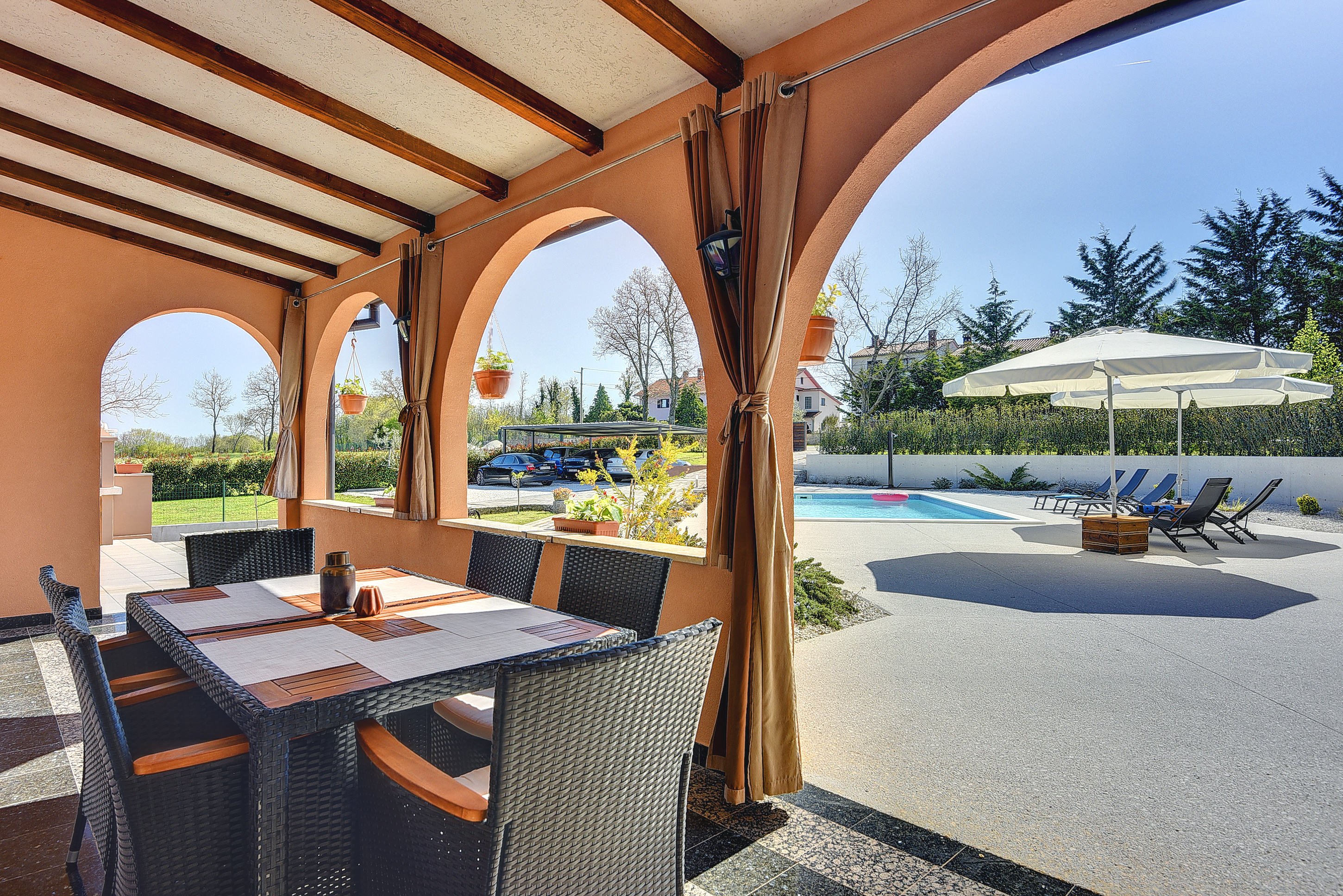 Villa mit privatem Pool und zwei Schlafzimmern, für fünf Personen