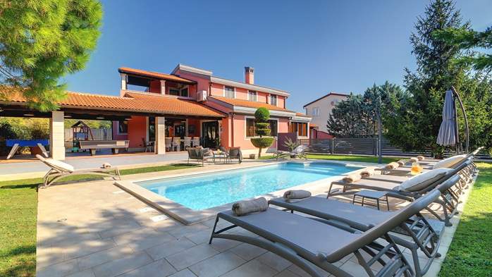 Villa in Pula mit privatem Pool und Garten für bis zu 12 Personen, 9