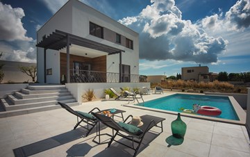 Modern villa in Pomer with private pool, for seven people