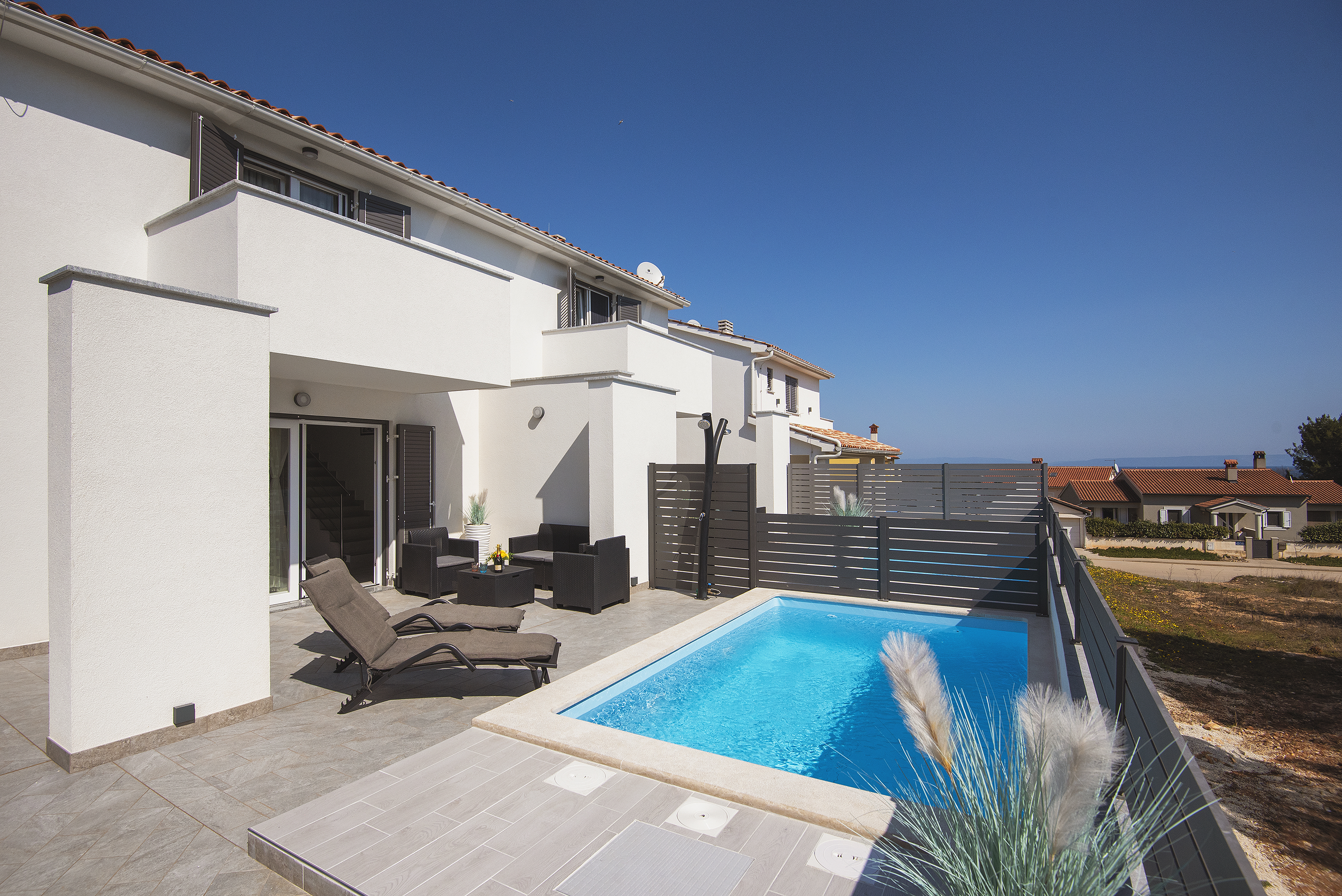 Modern villa in Liznjan, with two bedrooms and a private pool