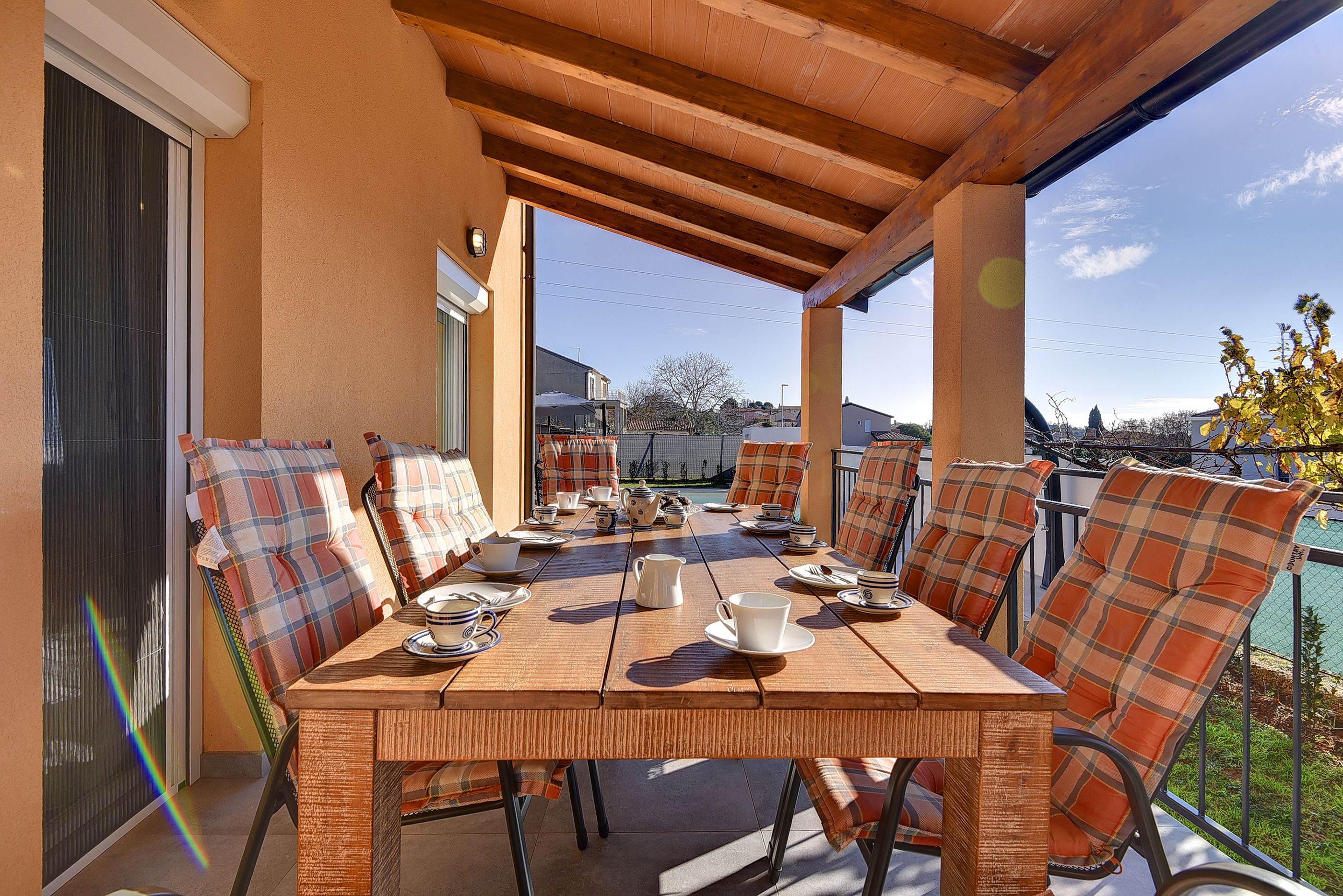 Beautiful villa for 10 people with children's playground, pool