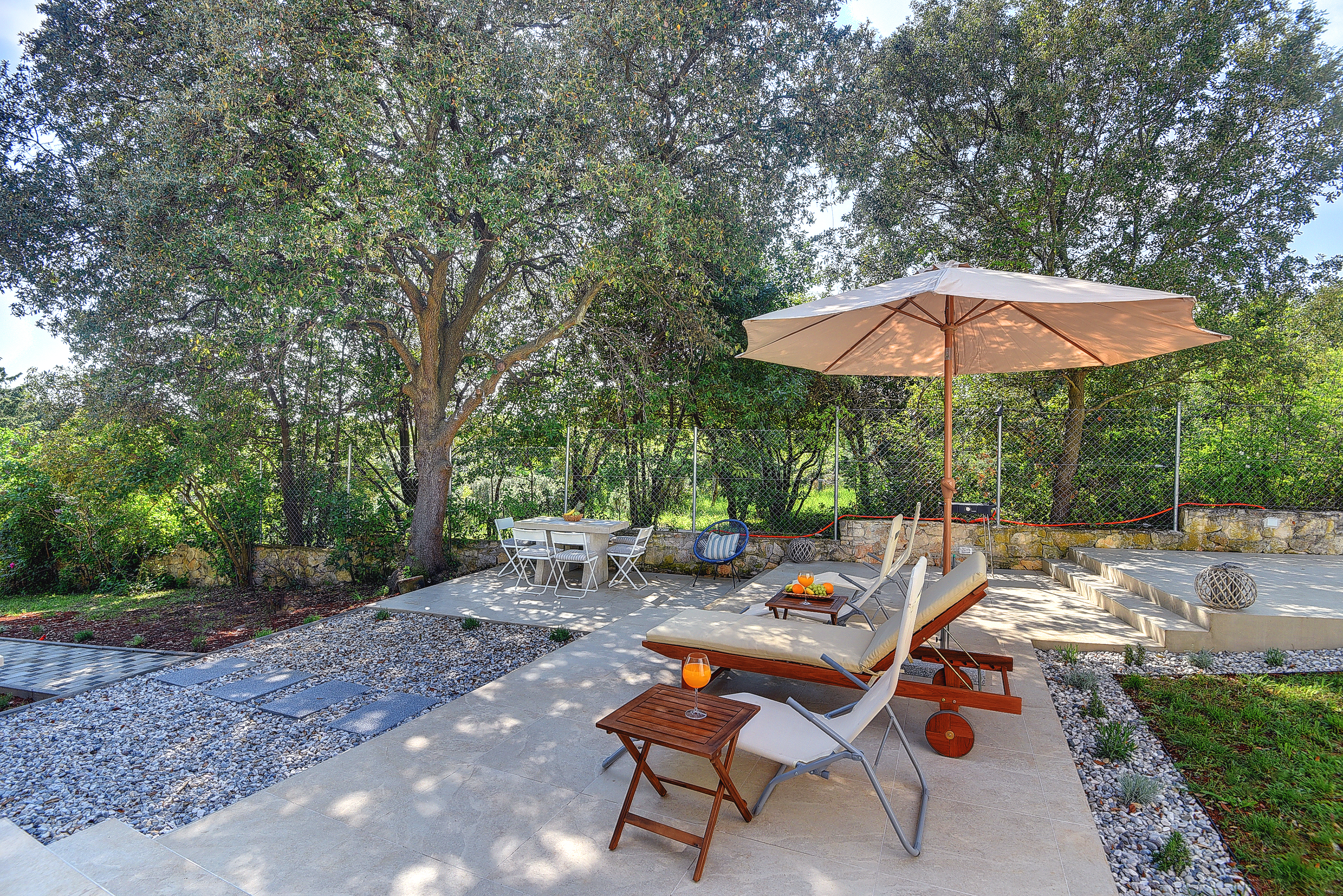 Prekrasna kuća za 6 osoba na samo nekoliko koraka od mora