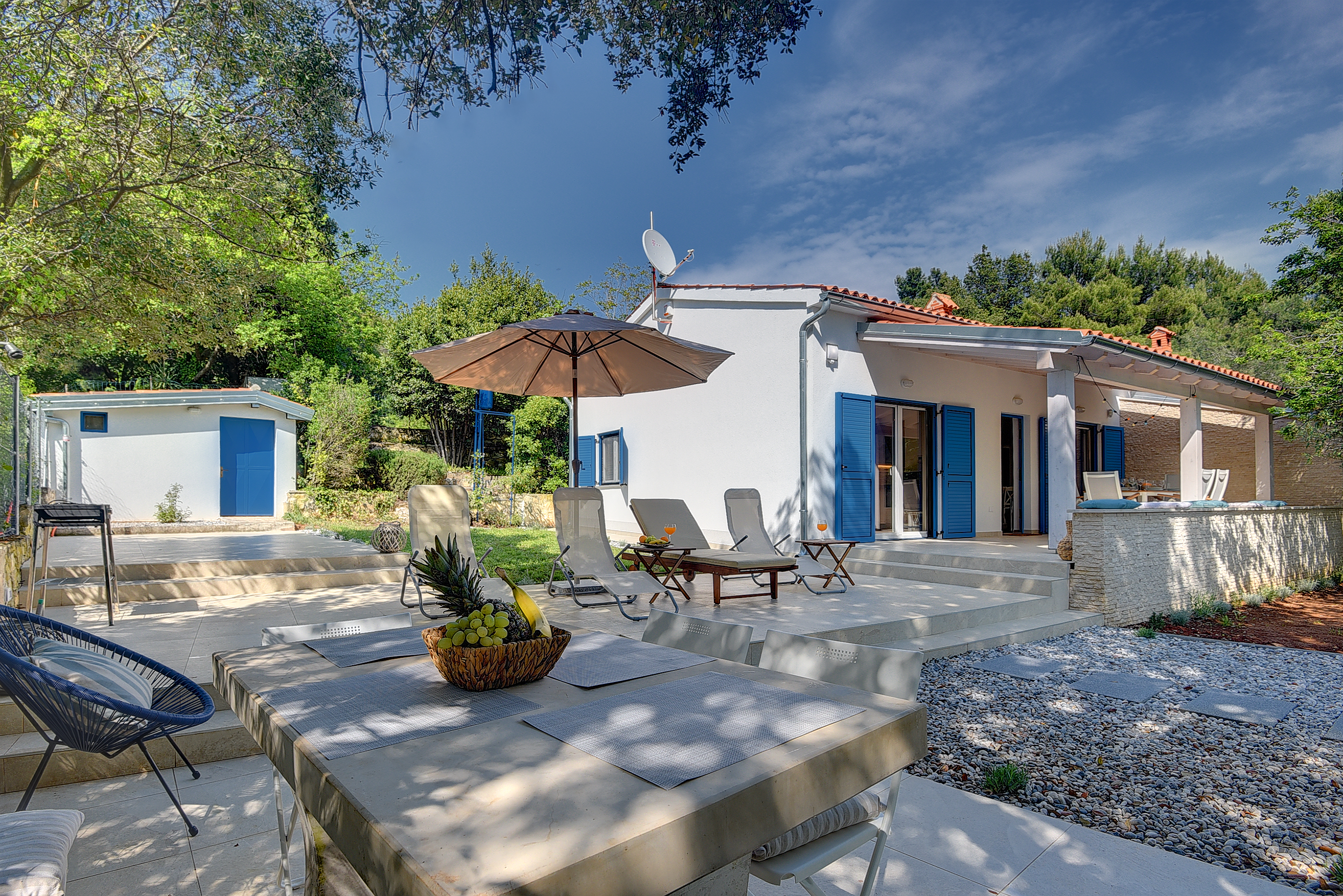 Prekrasna kuća za 6 osoba na samo nekoliko koraka od mora