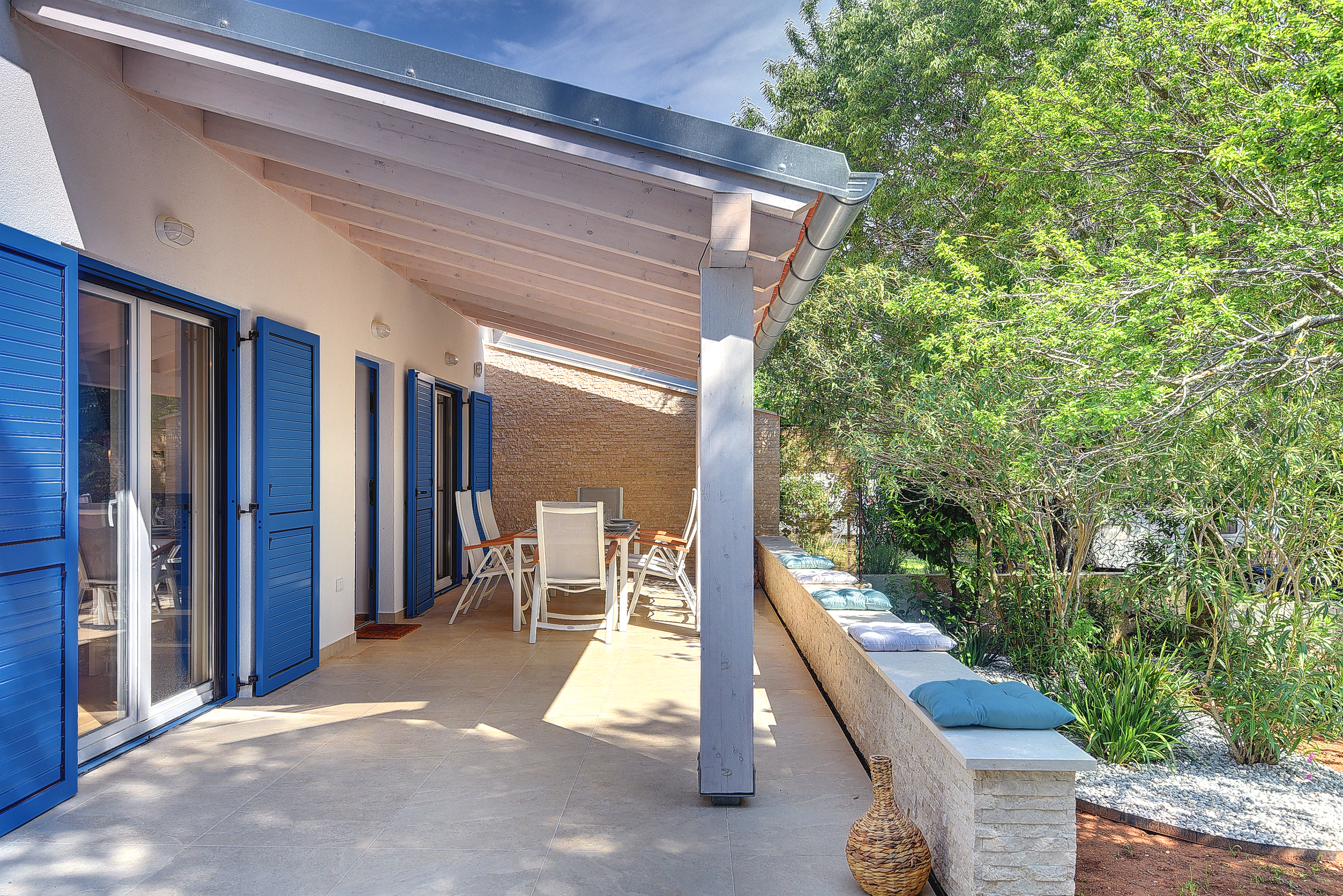 Prekrasna kuća za 6 osoba na samo nekoliko koraka od mora