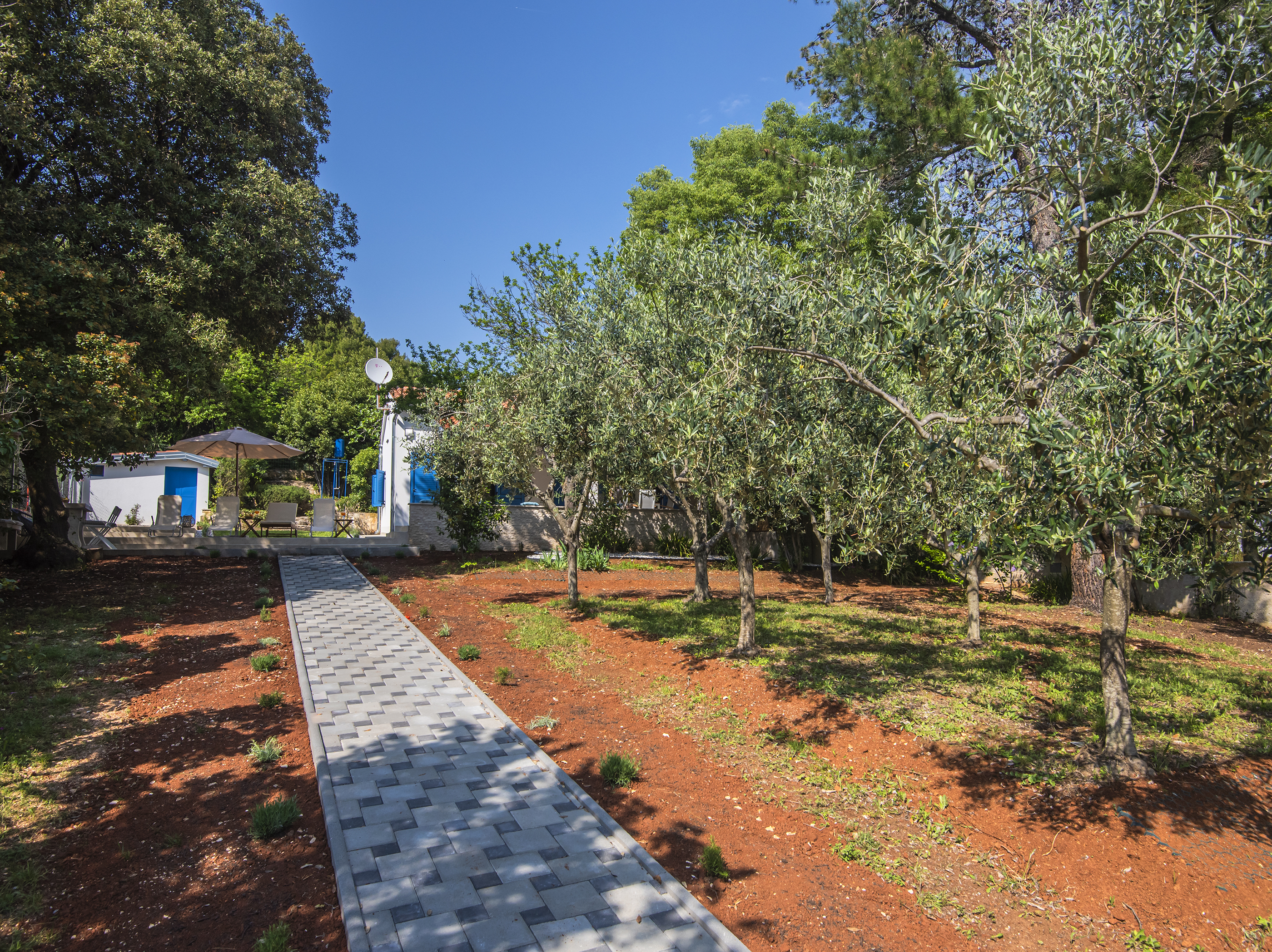 Prekrasna kuća za 6 osoba na samo nekoliko koraka od mora