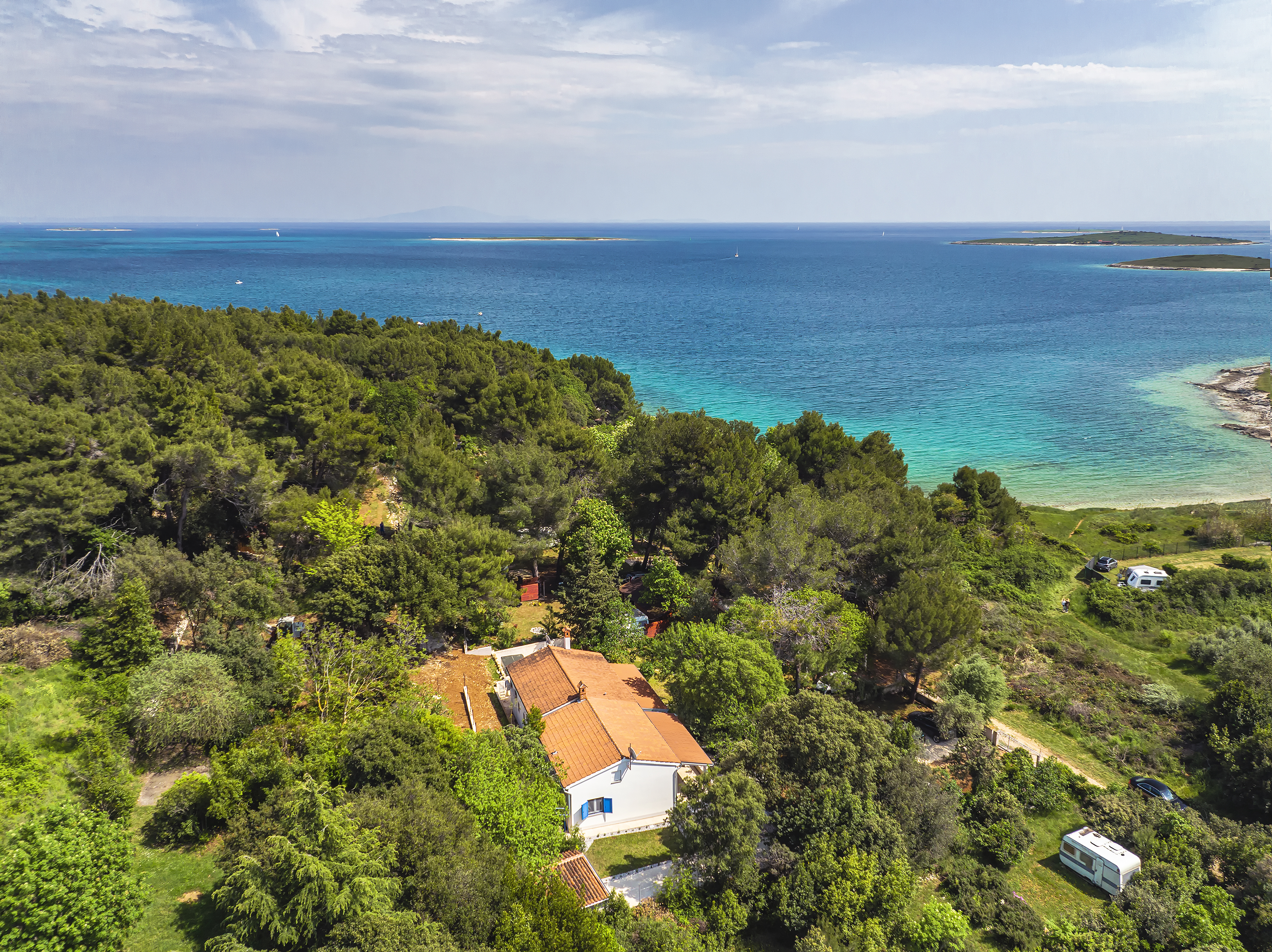 Prekrasna kuća za 6 osoba na samo nekoliko koraka od mora