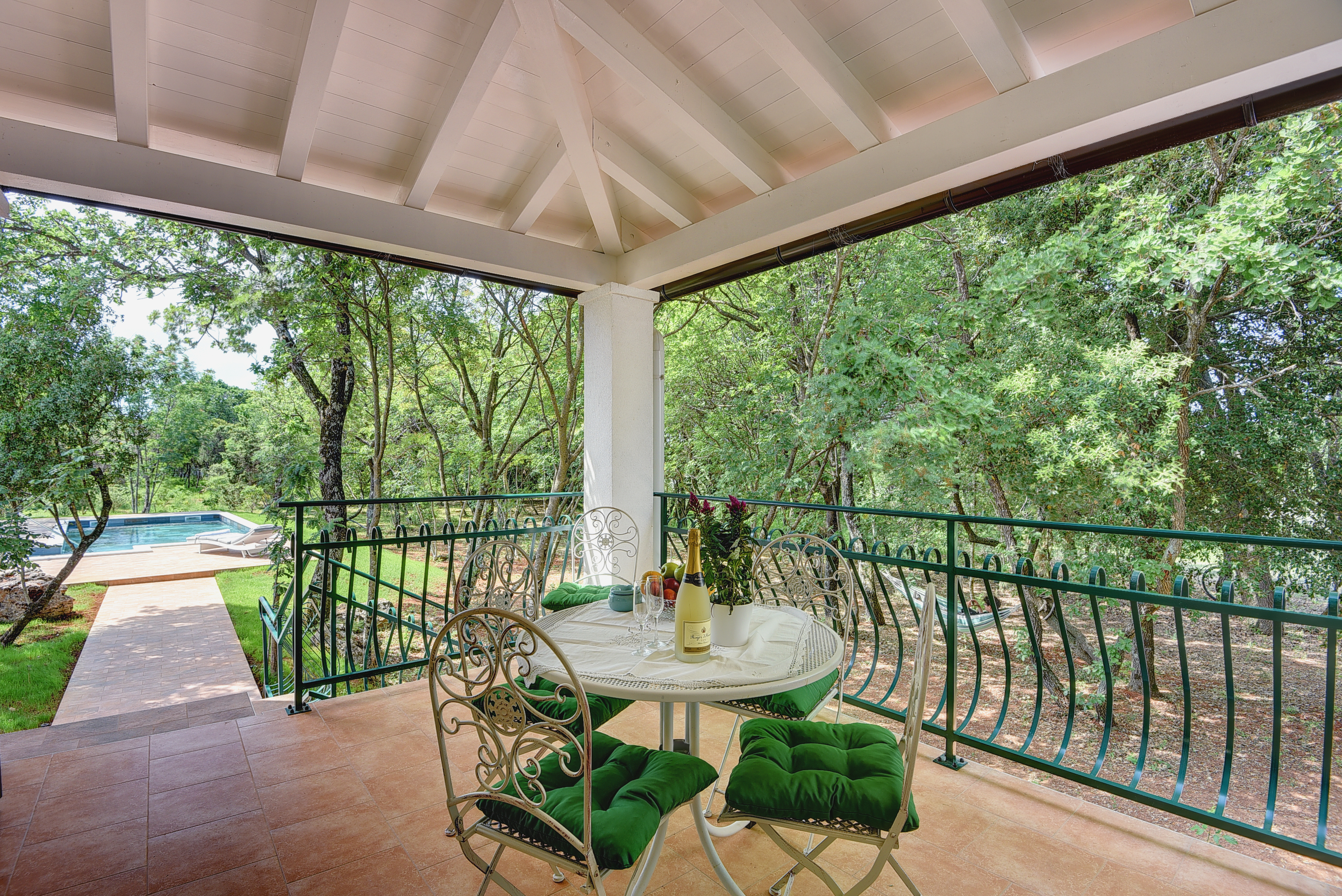 Villa with pool and 3 bedrooms in a quiet location in Medulin