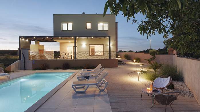 Beautiful Villa Helios in Pomer with private pool, 1