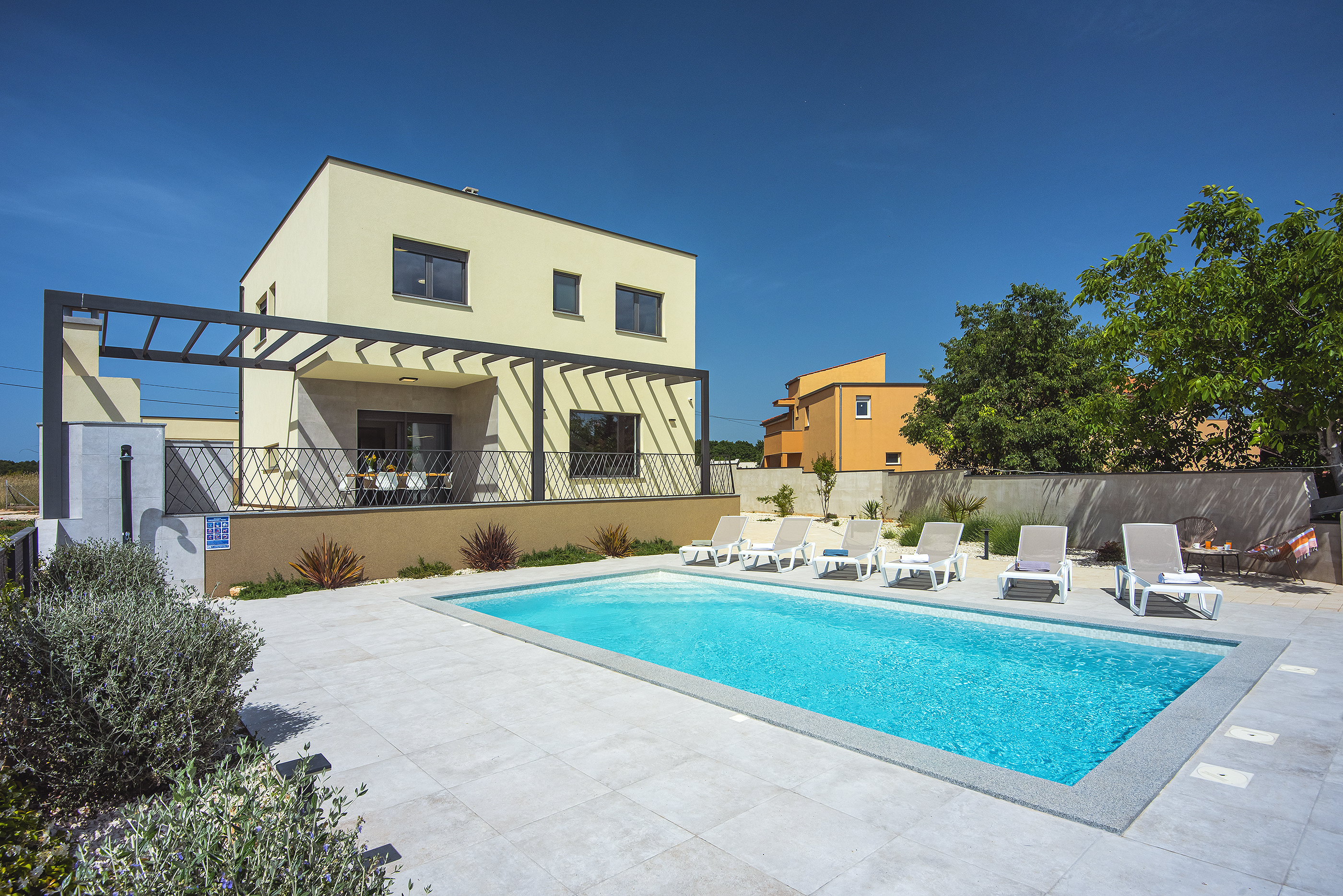 Wunderschöne Villa Helios in Pomer mit privatem Pool