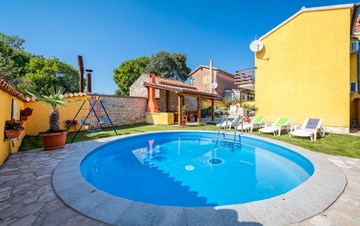 Casa tradizionale con piscina per 5 persone