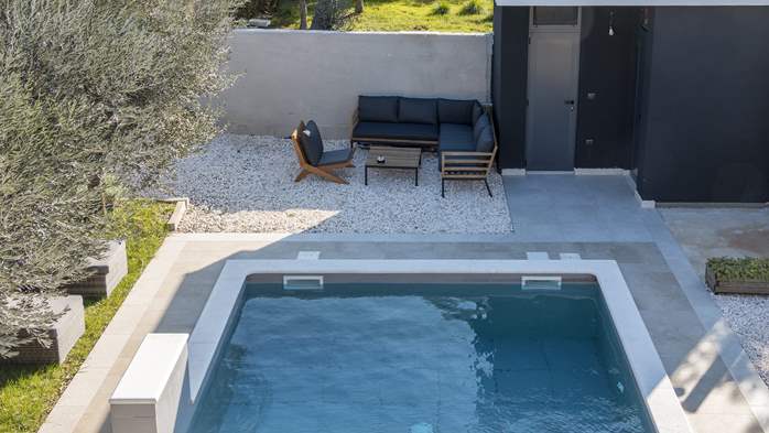 Neue Luxusvilla mit Pool für 8 Personen in Premantura, 4