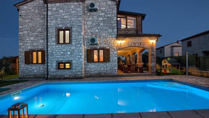 Traditional villa with private pool and kids playground, 5