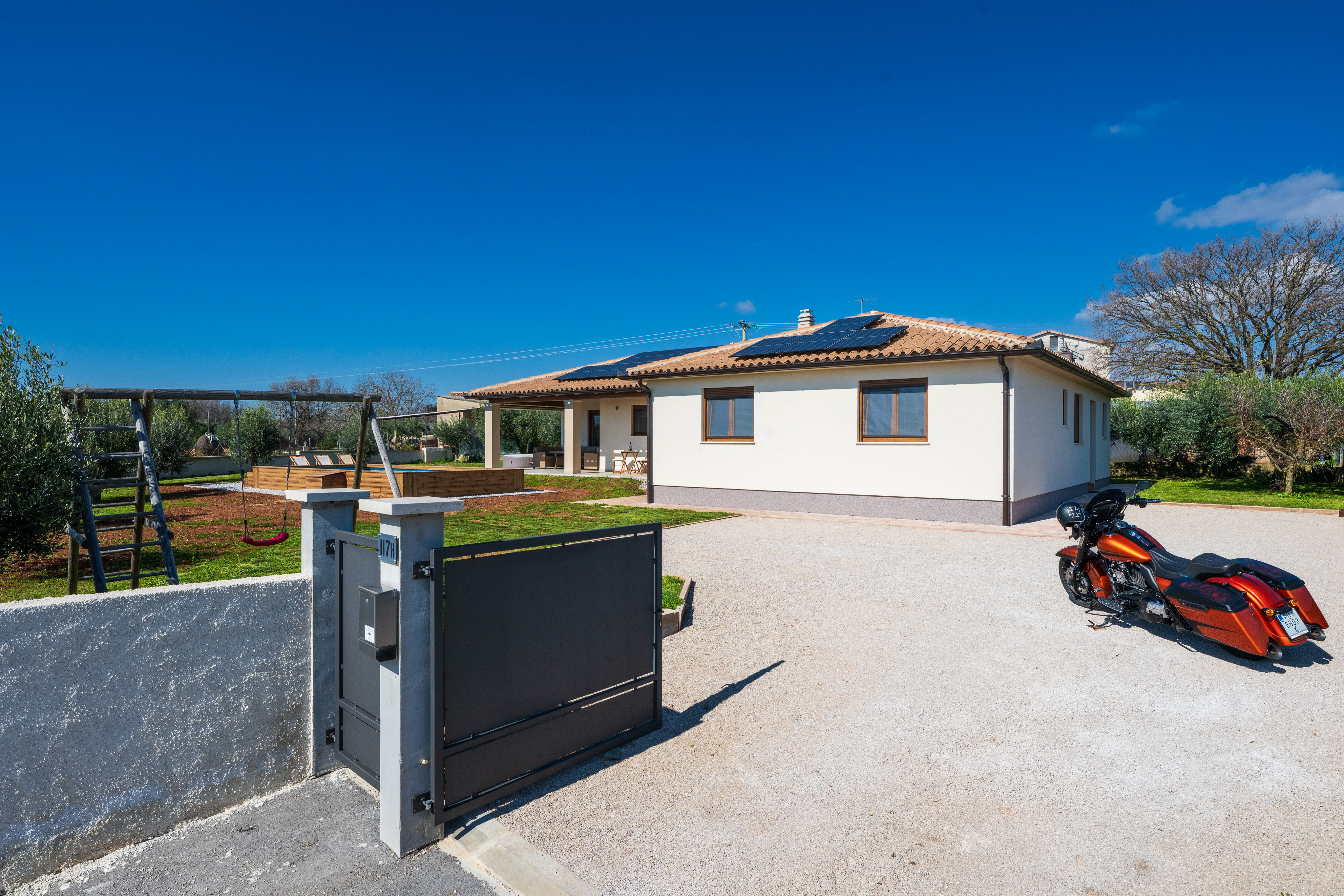 Una bella casa indipendente con jacuzzi e piscina