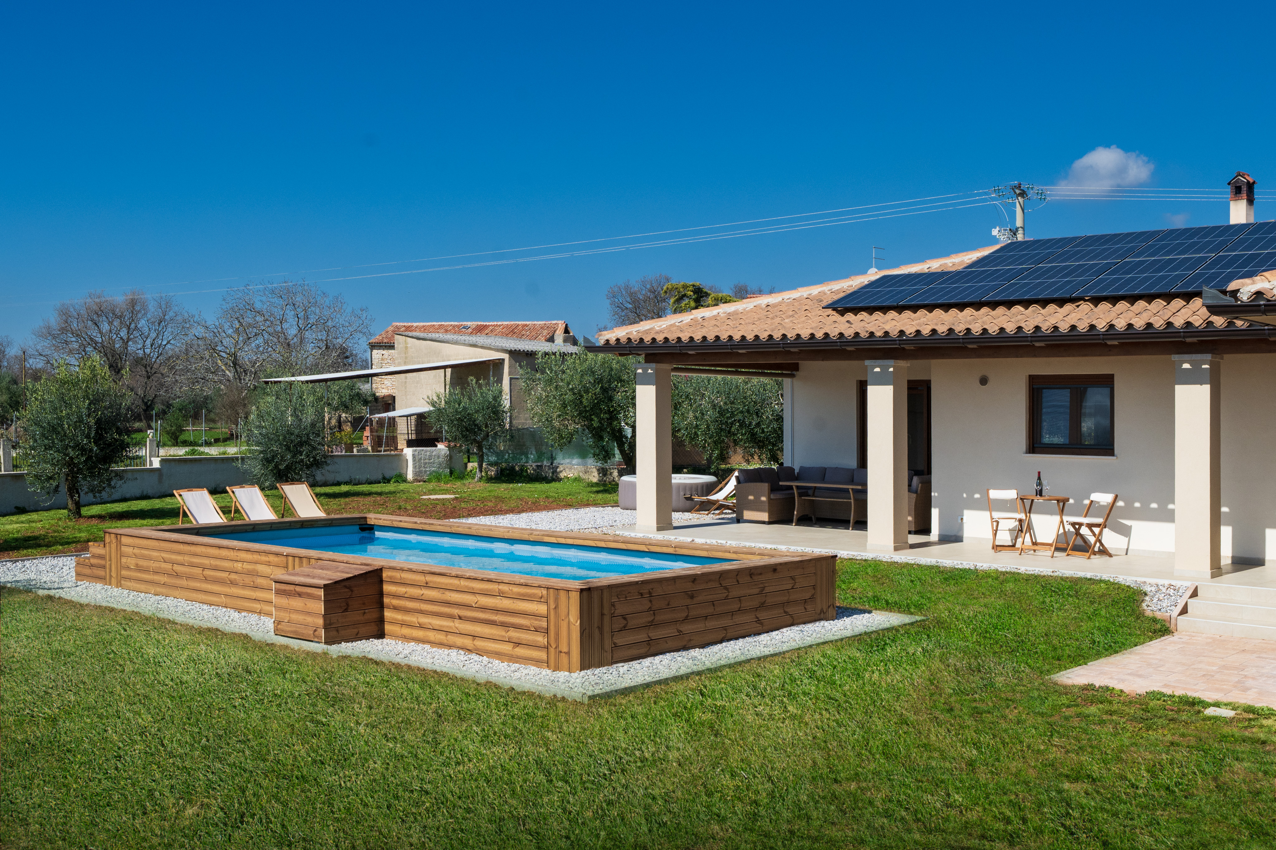 Una bella casa indipendente con jacuzzi e piscina