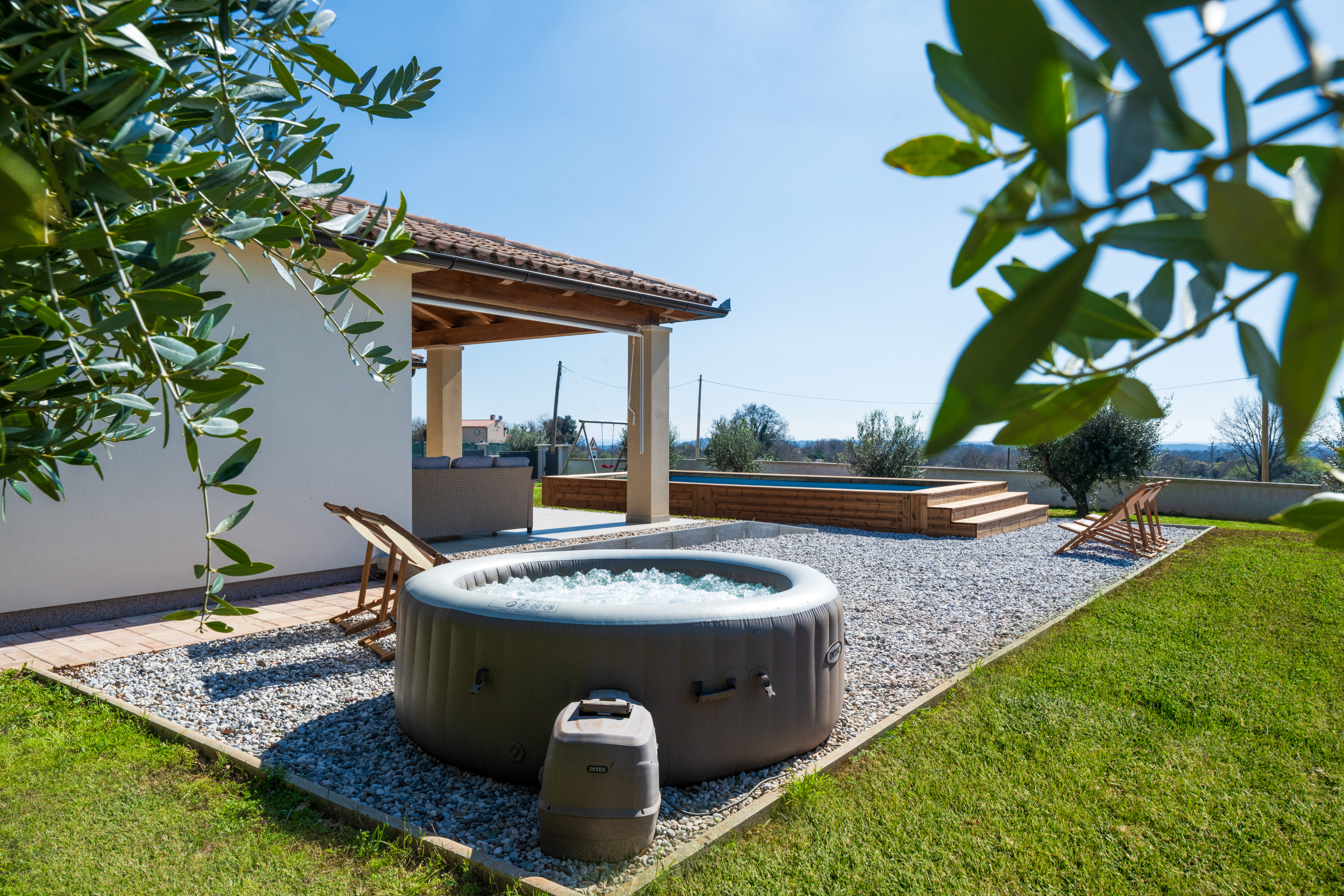 Una bella casa indipendente con jacuzzi e piscina