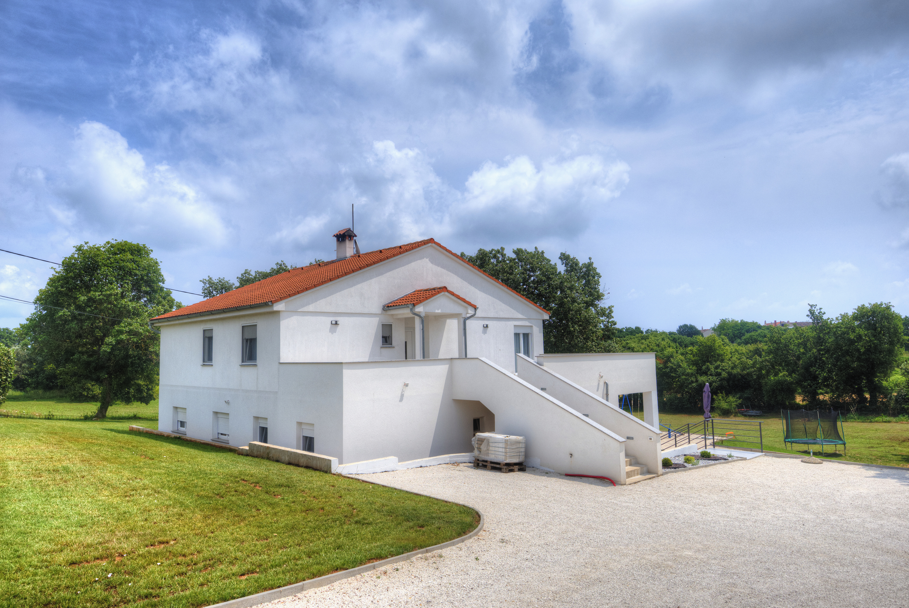 Appartamento a Valtura, ampia terrazza e parco giochi per bambini