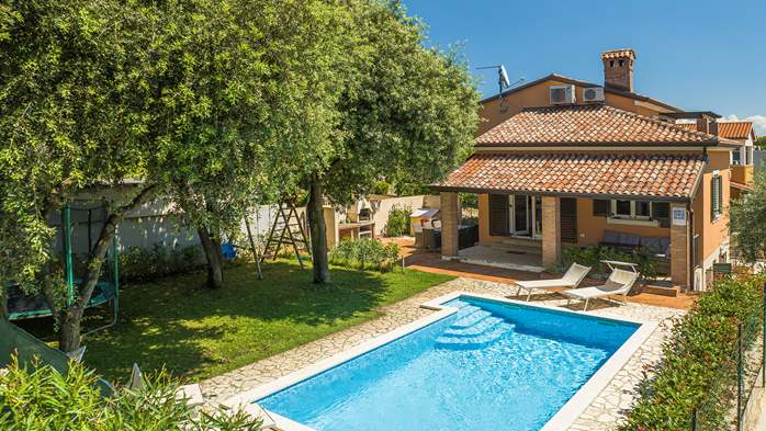 Villa in Medulin with heated pool, for 8 persons, 5