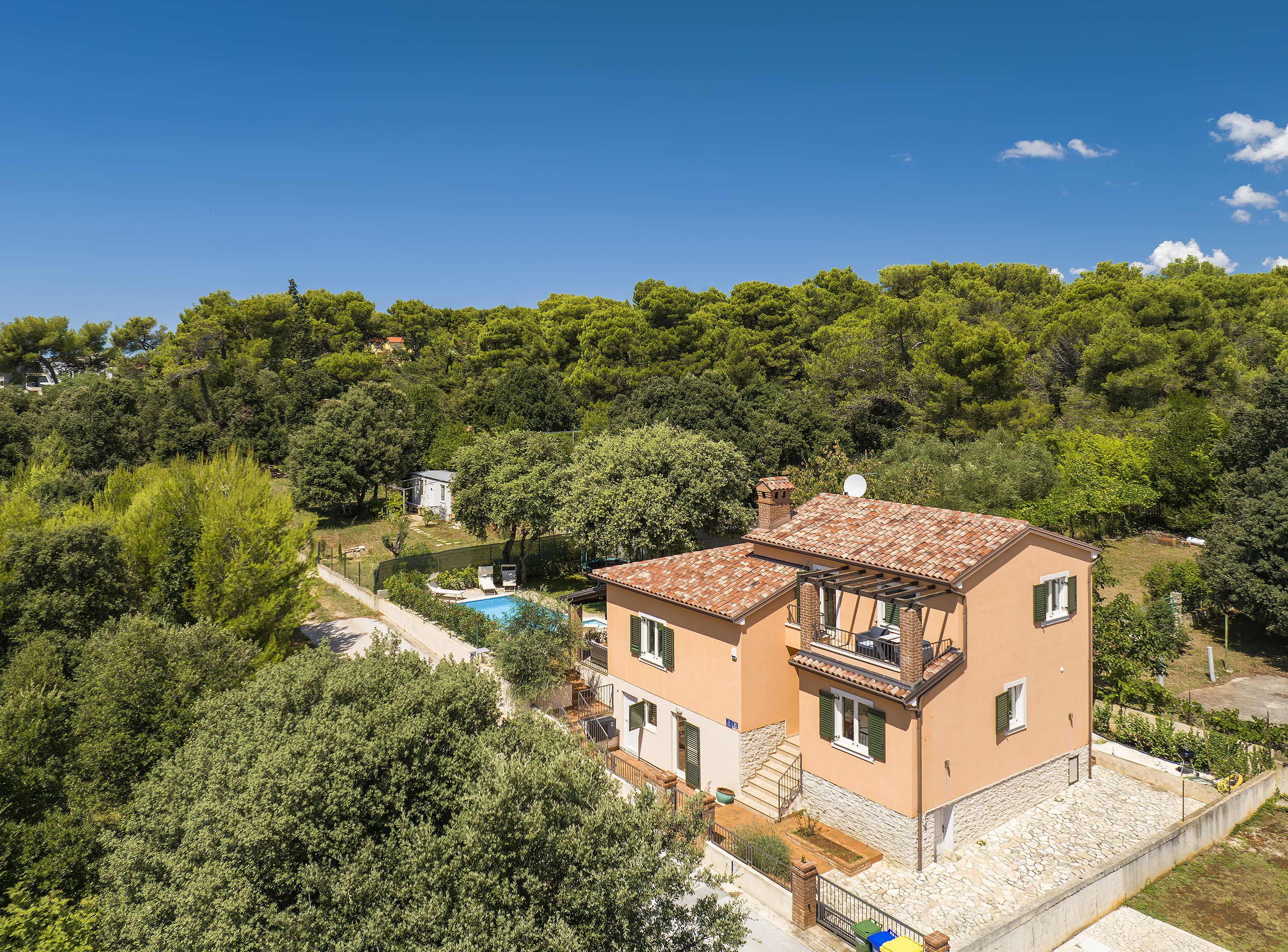 Villa in Medulin with heated pool, for 8 persons