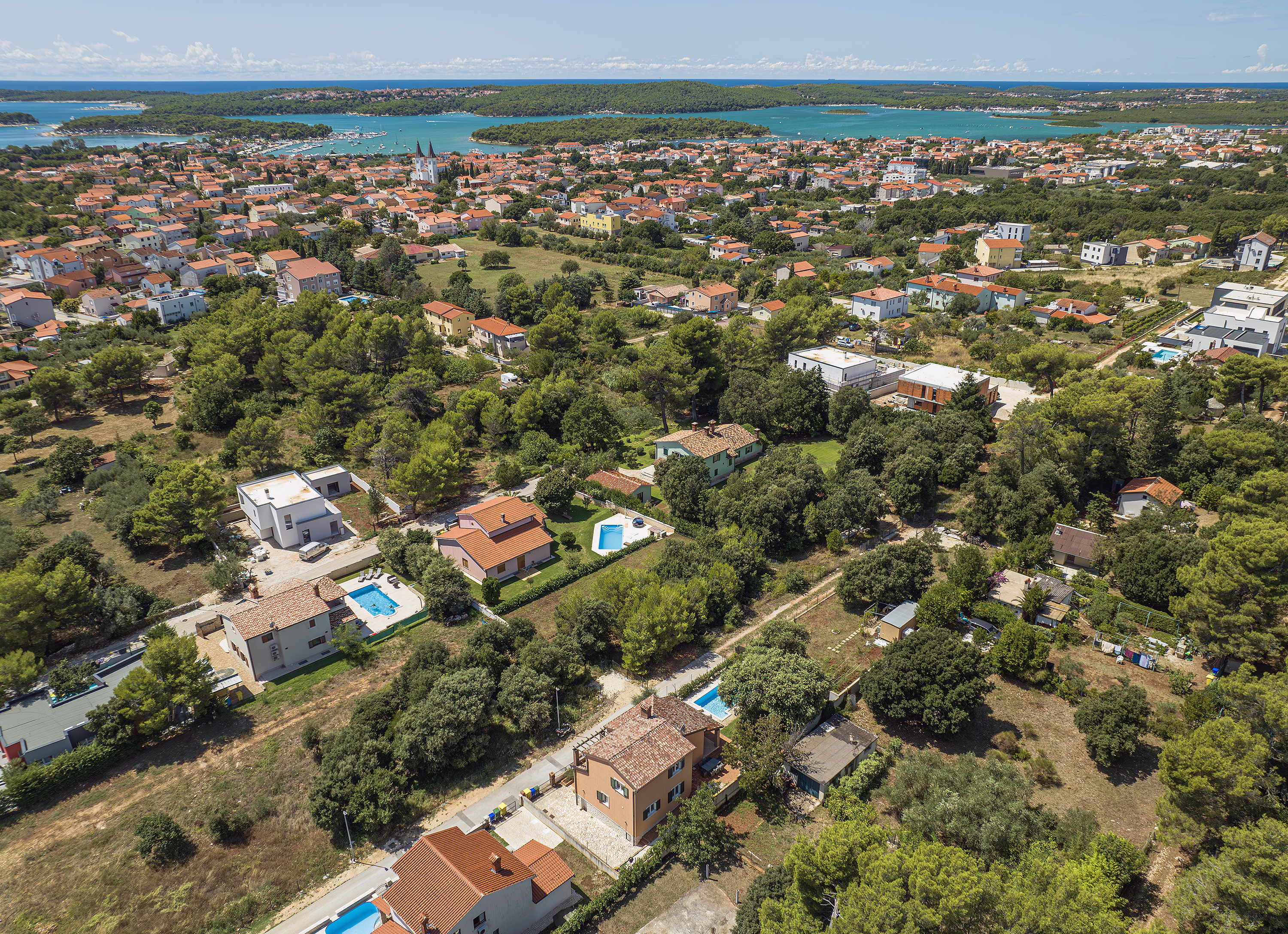 Villa in Medulin with heated pool, for 8 persons