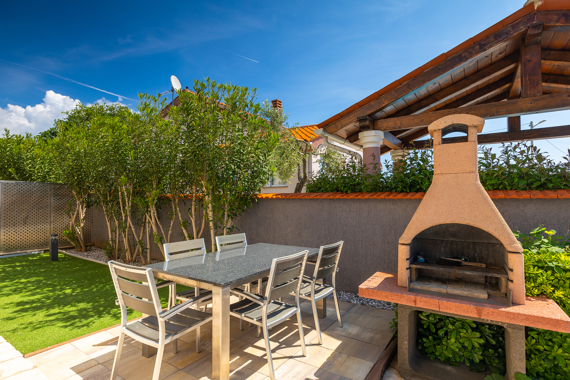 Villa con piscina a Liznjan con 3 camere da letto e terrazza