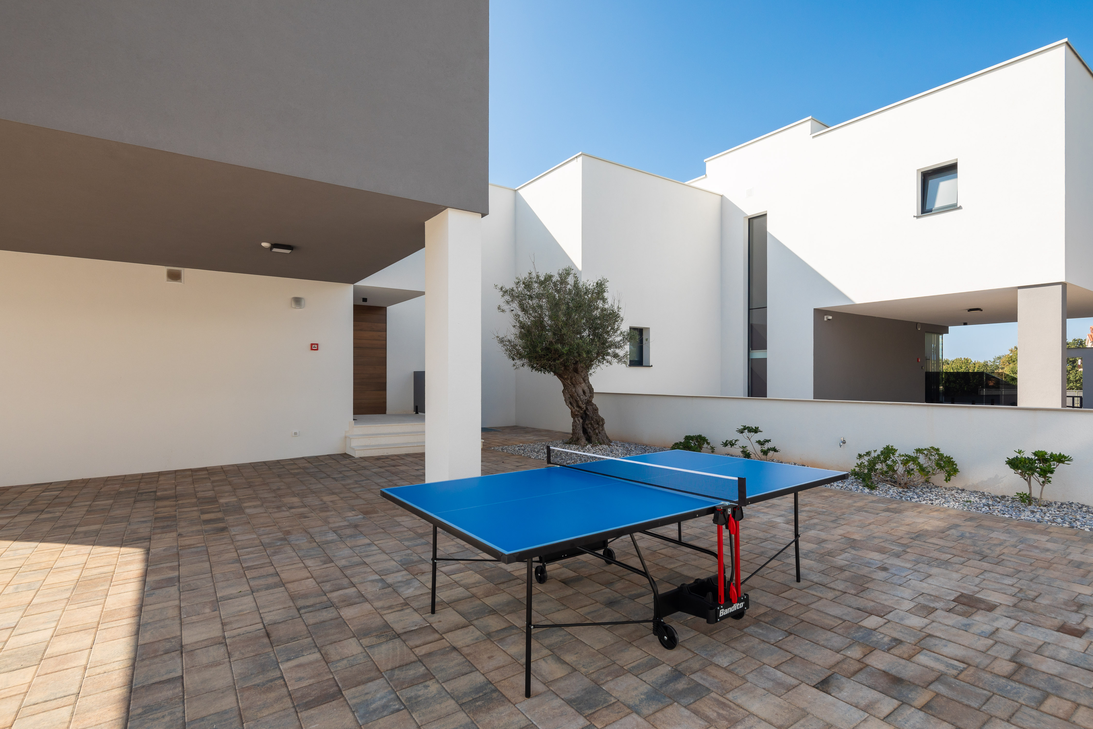 Lussuosa villa per 12 persone, piscina e sauna finlandese