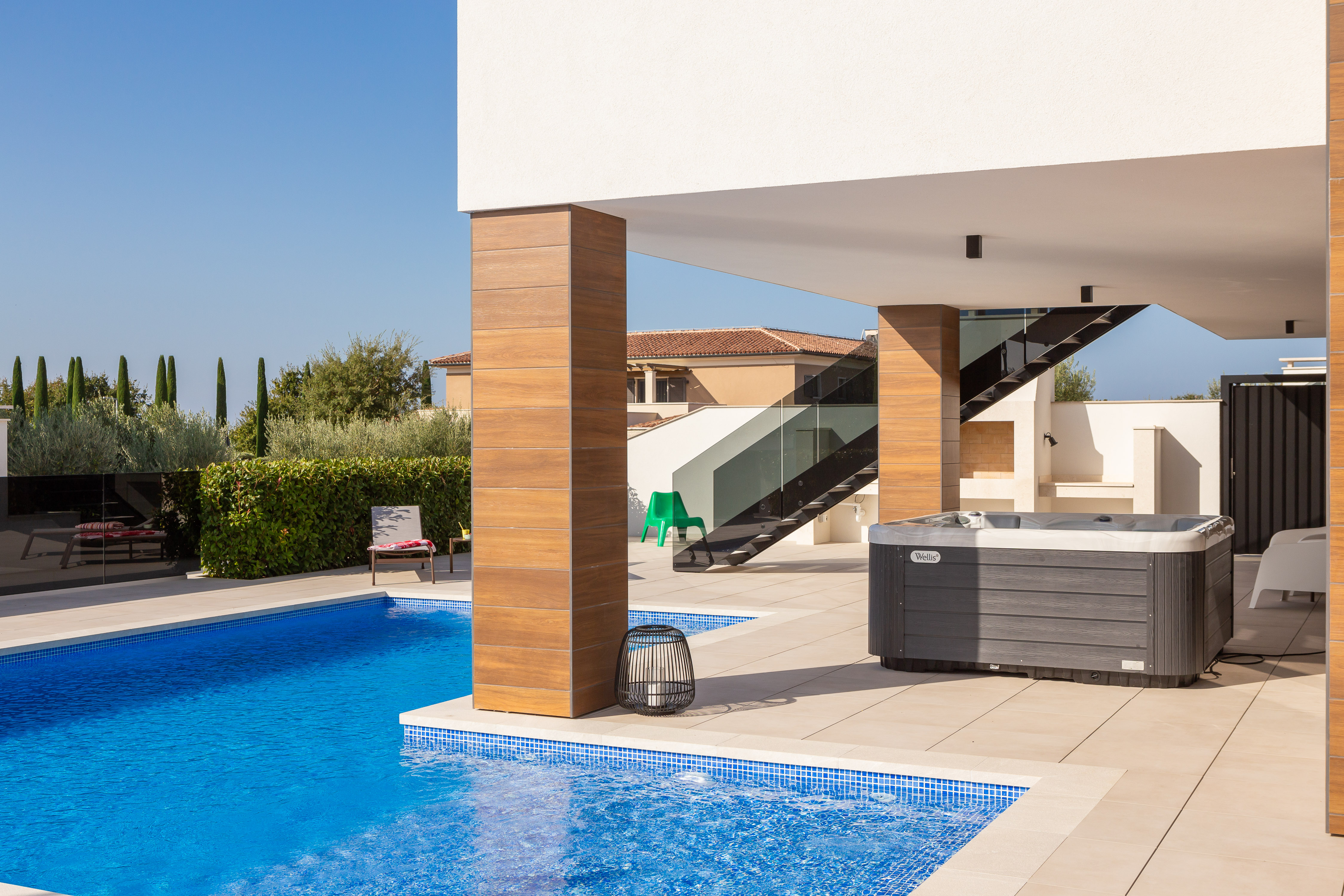 Lussuosa villa per 12 persone, piscina e sauna finlandese