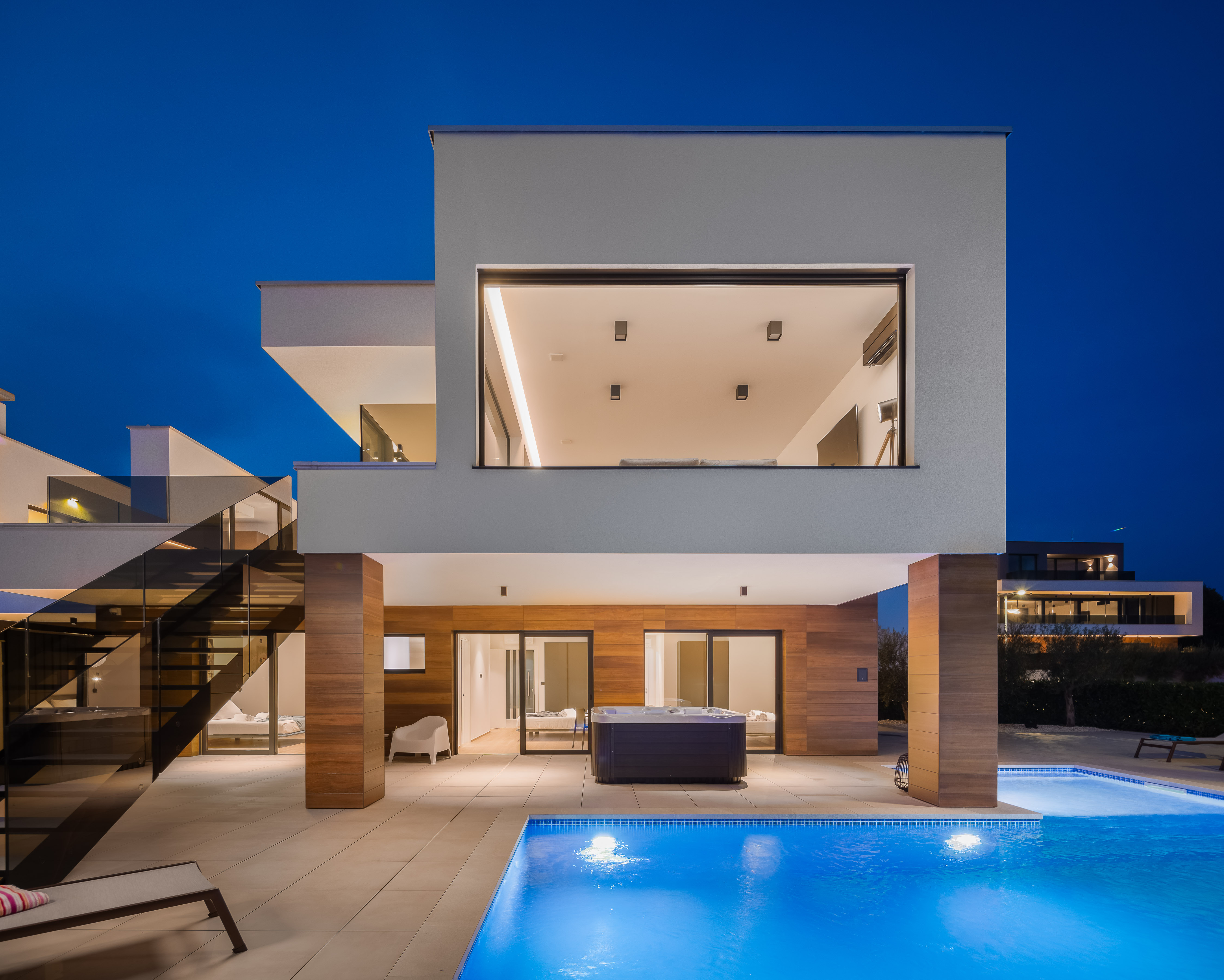 Lussuosa villa per 12 persone, piscina e sauna finlandese