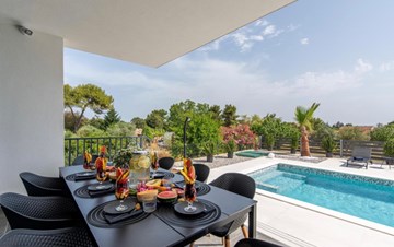 Luxury Villa Bella Vista in Medulin for 10 people