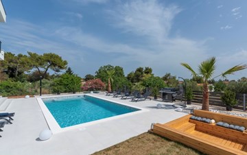 Luxury Villa Bella Vista in Medulin for 10 people