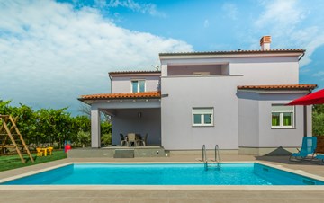Villa Tea with swimming pool and playground for children