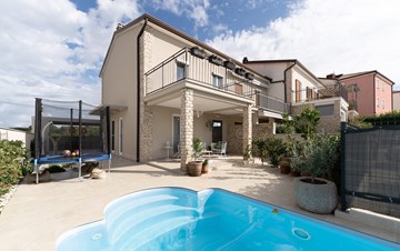 Villa Summer mit privatem Pool und Außenküche