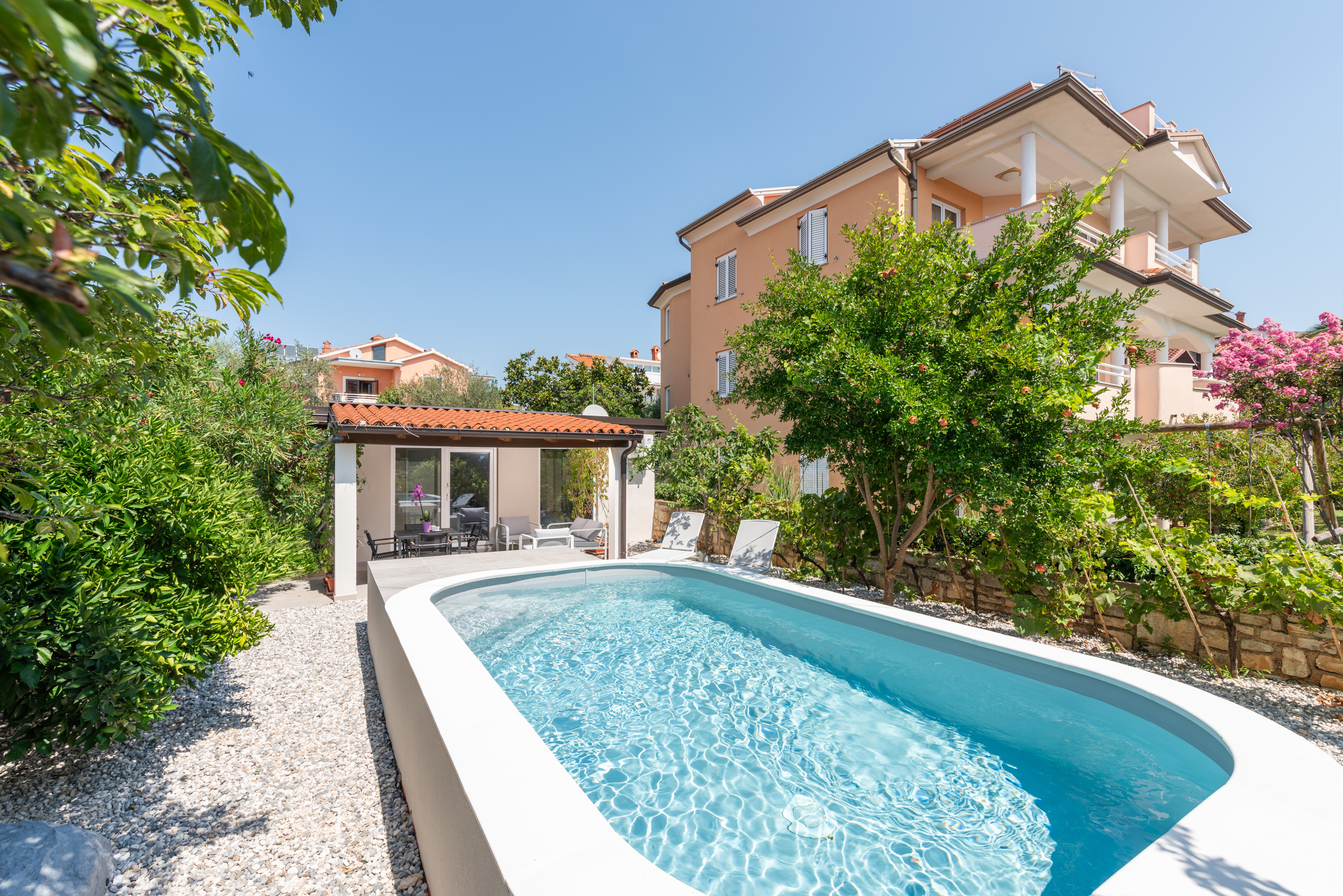 Villa Alis for three people with outdoor pool