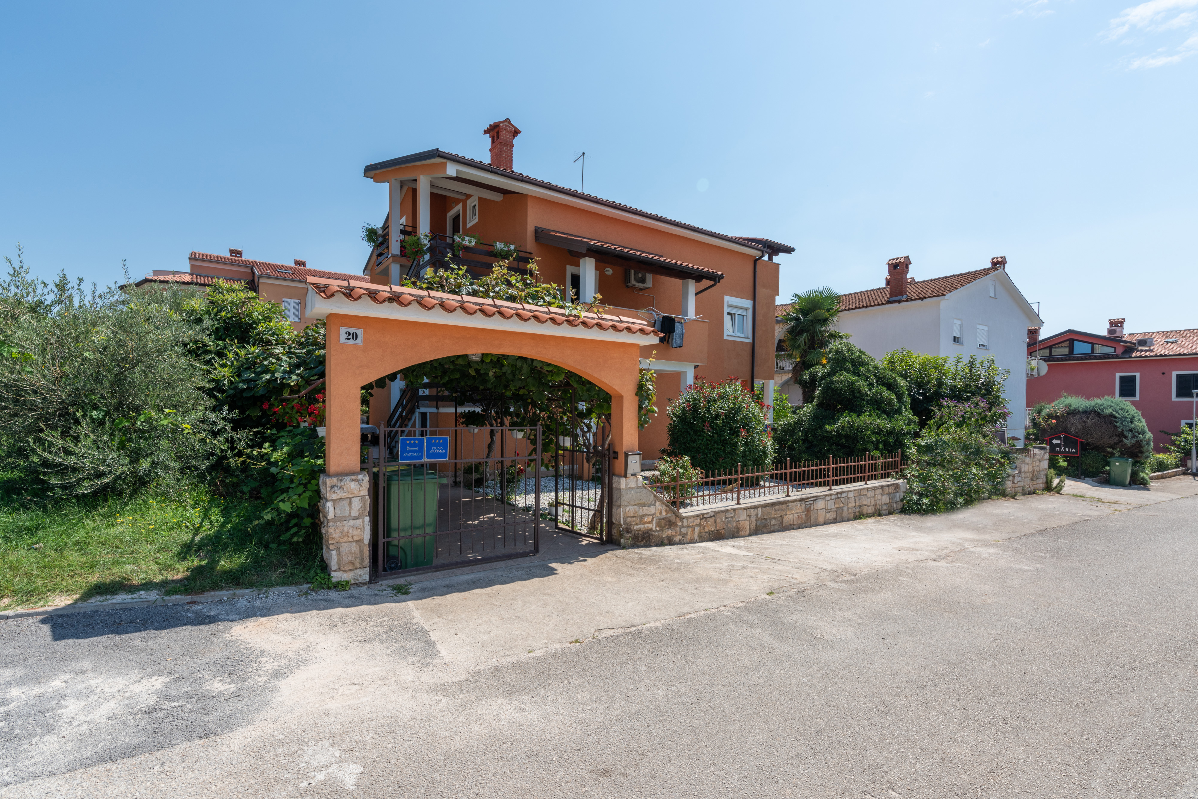 Villa Alis for three people with outdoor pool