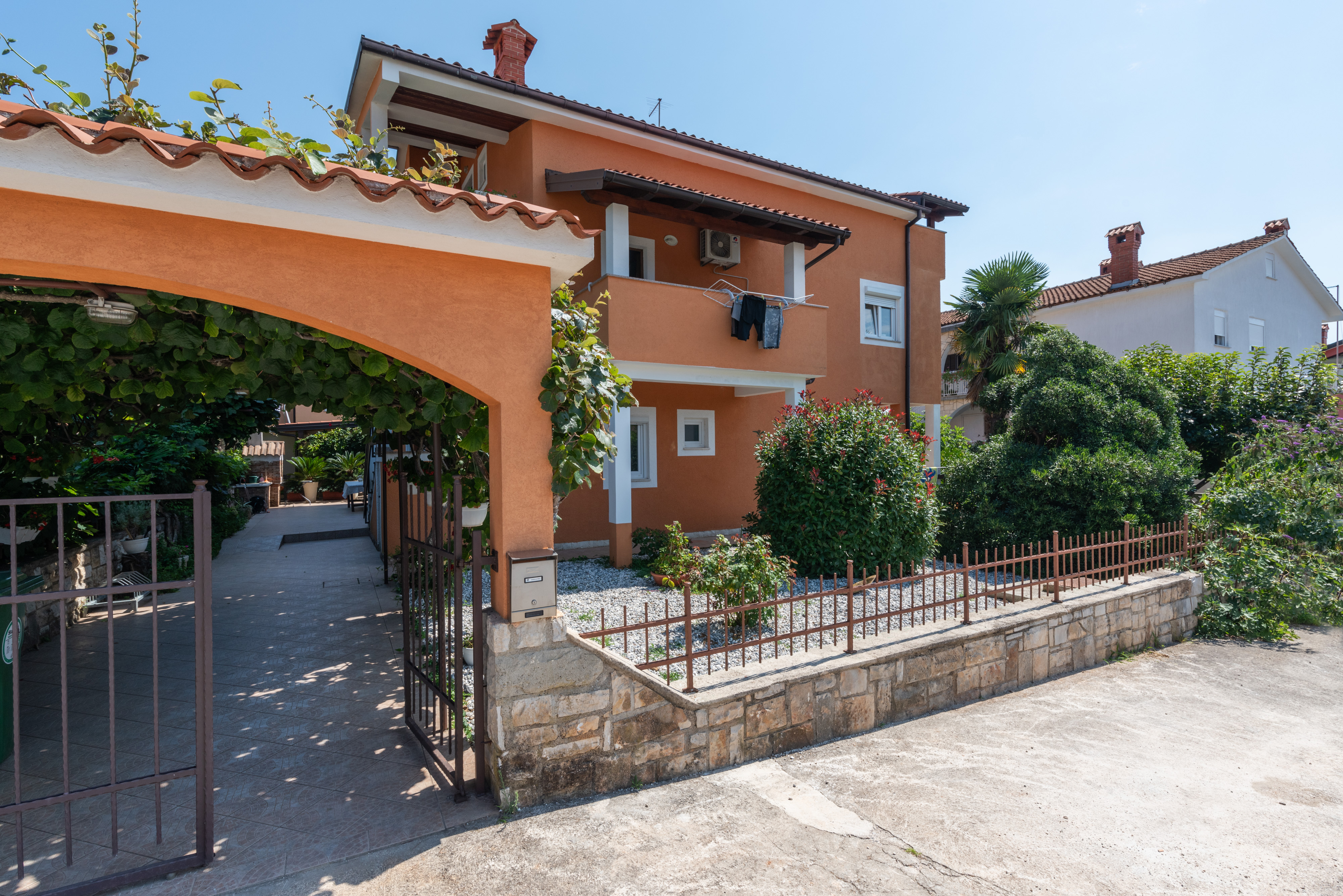 Villa Alis for three people with outdoor pool