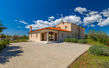 Villa Nirvana in Vodnjan for eight people