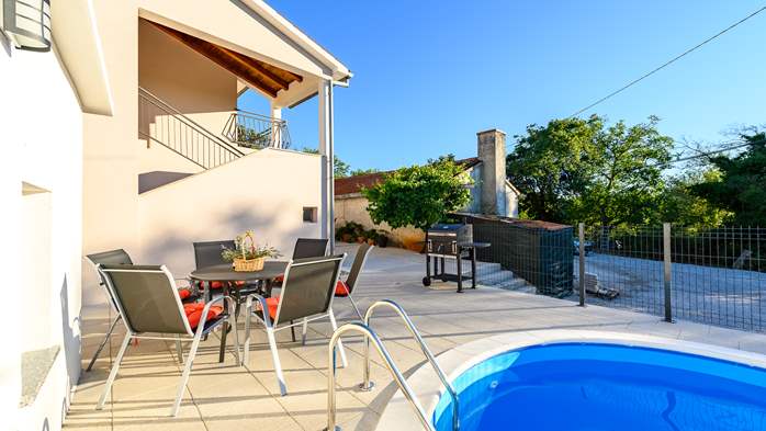 Family house with private pool and barbecue, 6
