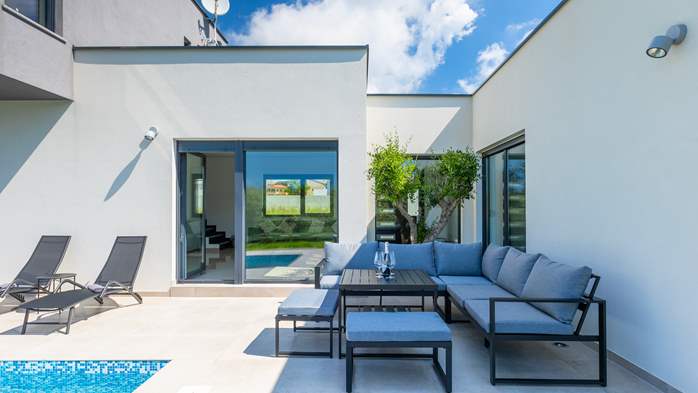 Moderna Villa Vivre per 8 persone con piscina privata, 8