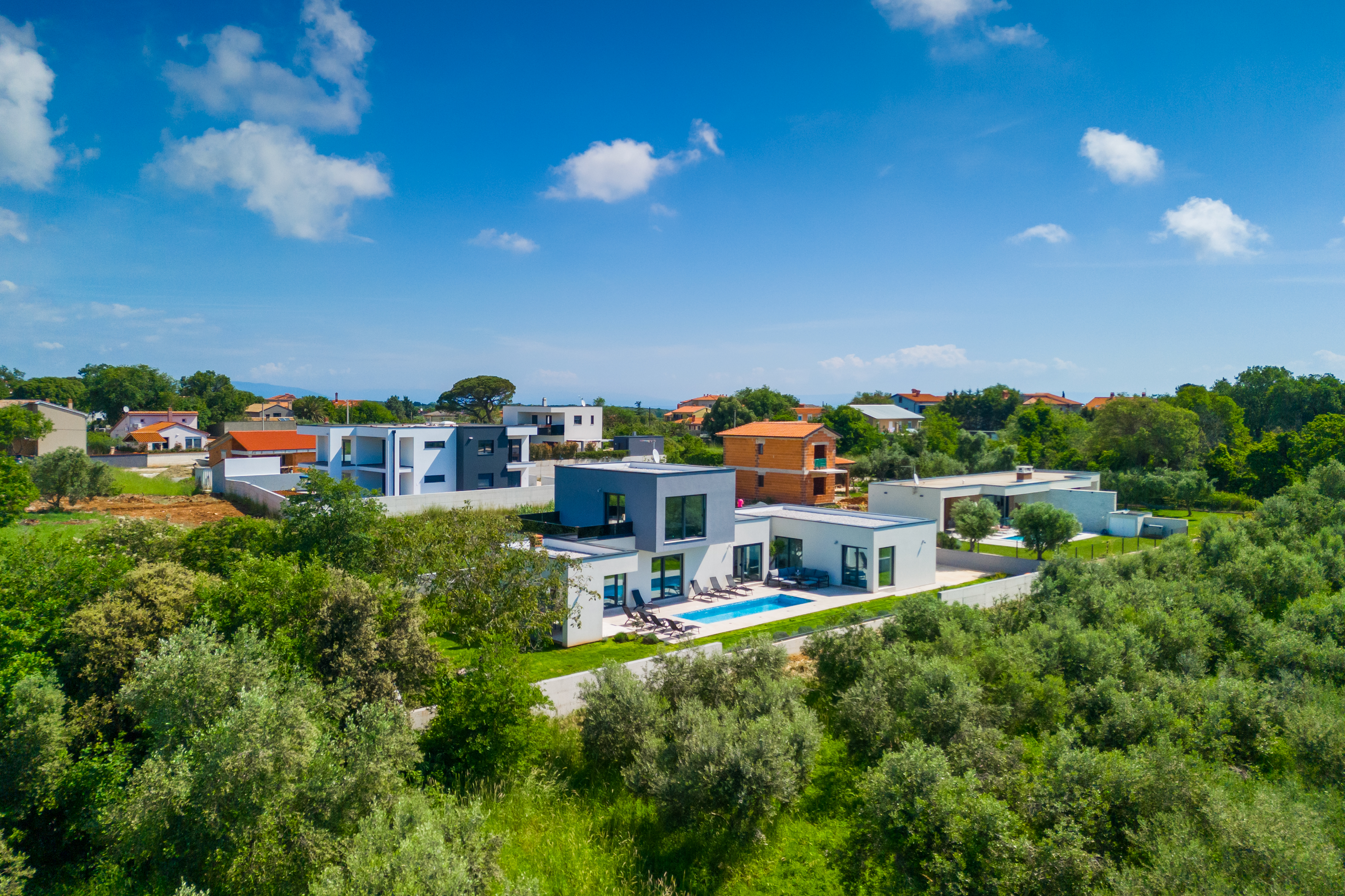 Das moderne Vila Vivre besteht aus 8 Zimmern mit privatem Pool