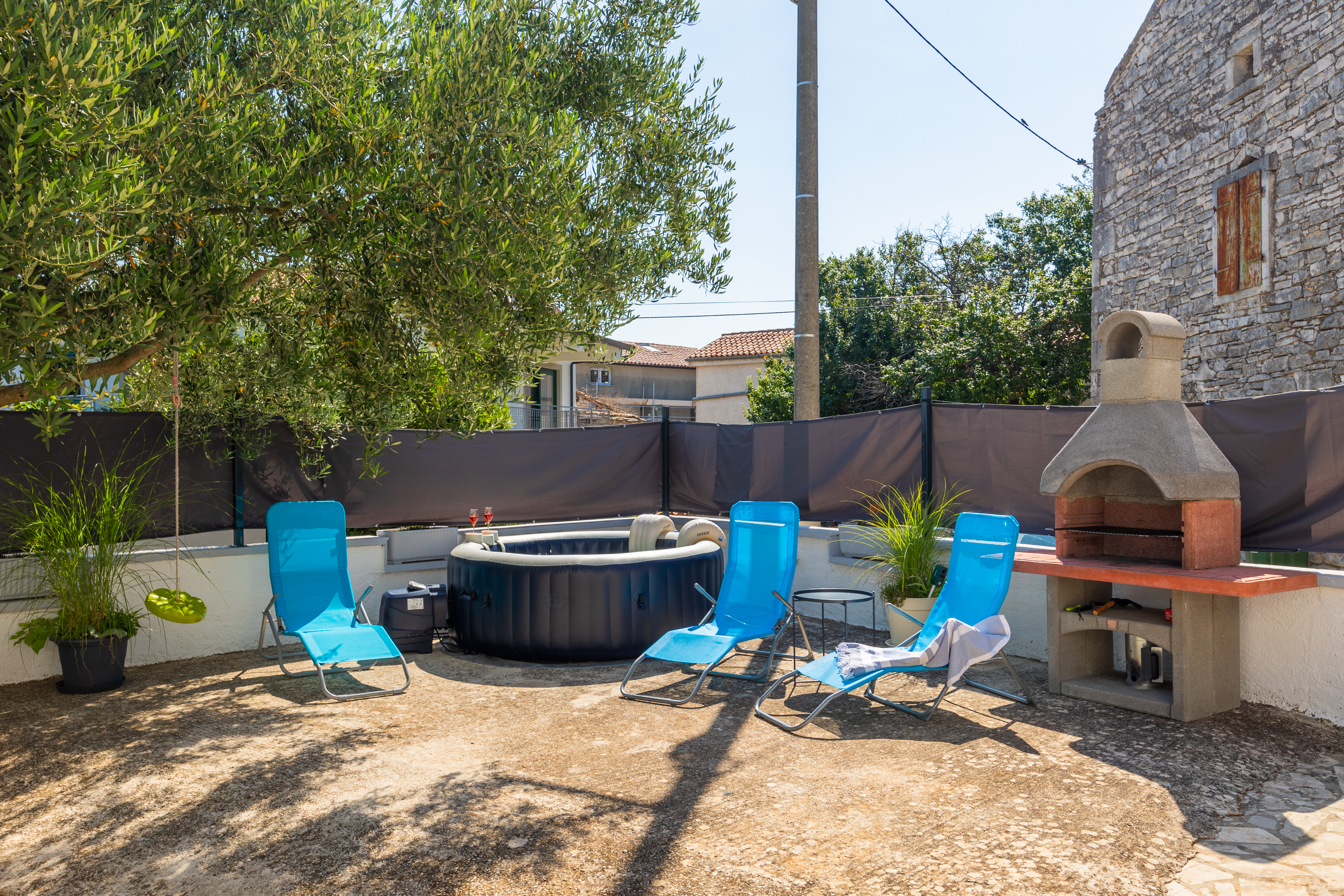 Casa familiare con giardino privato e vasca idromassaggio