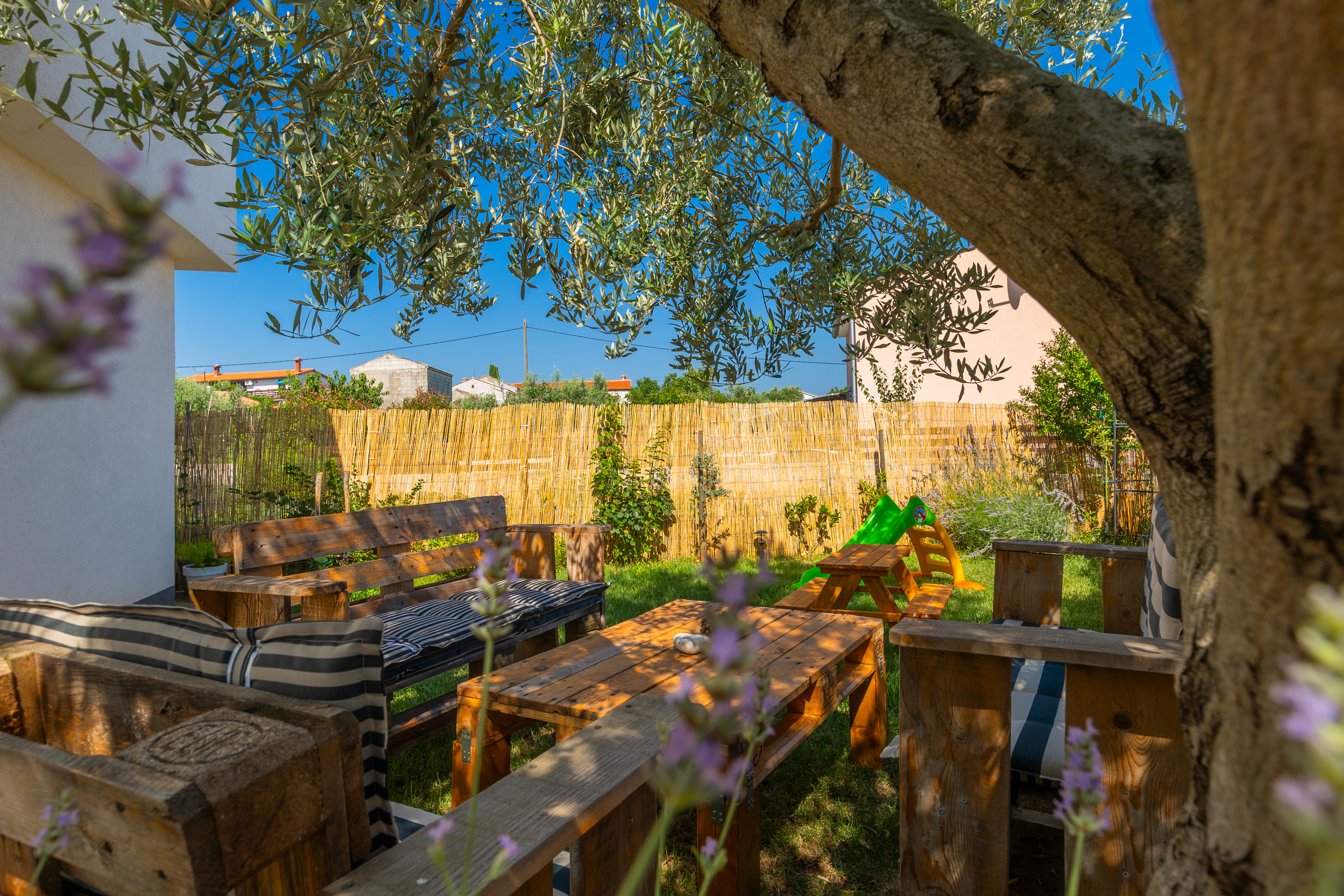 Casa familiare con giardino privato e vasca idromassaggio