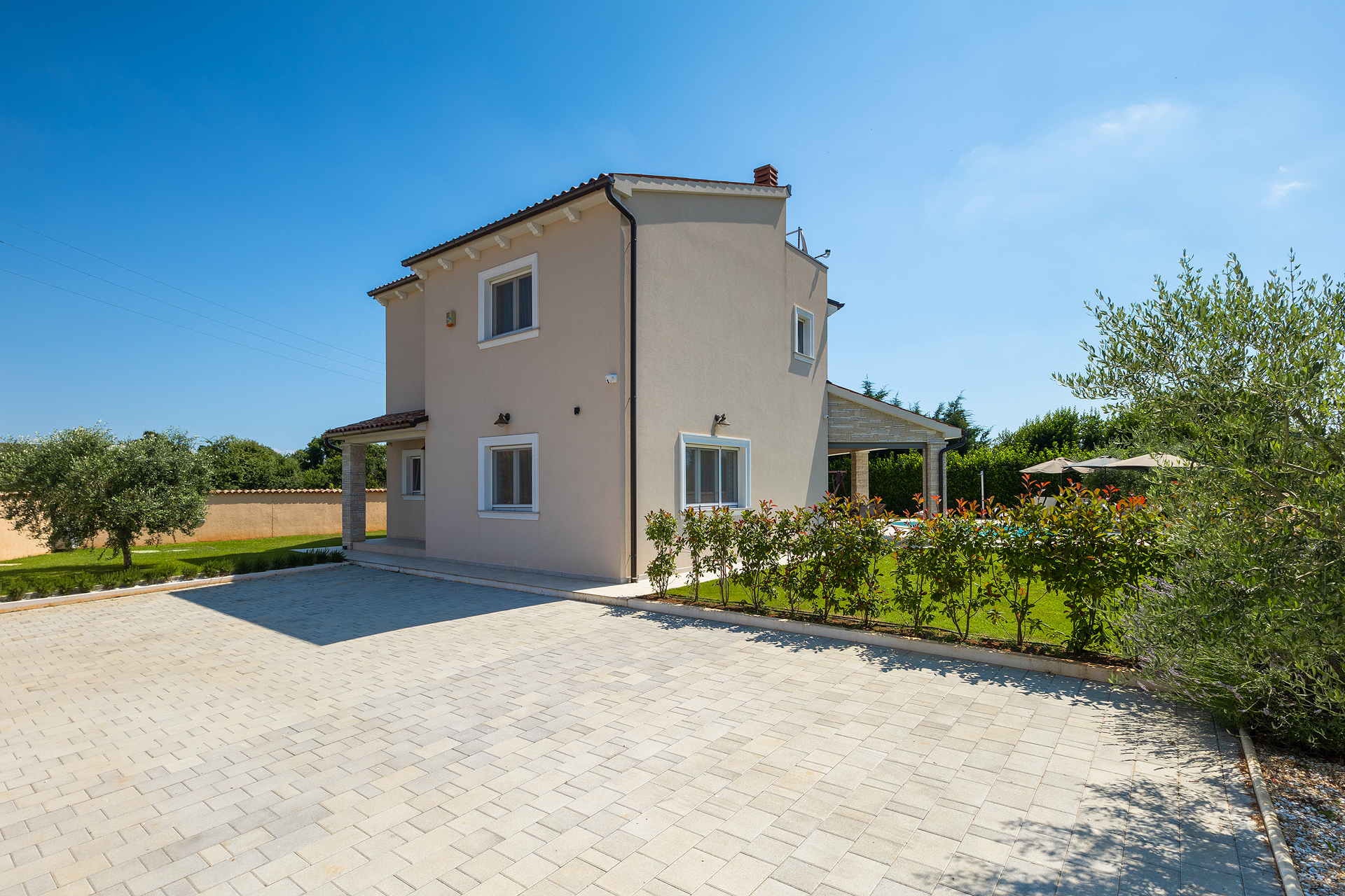 Gorgeous Villa Magica near Loborika