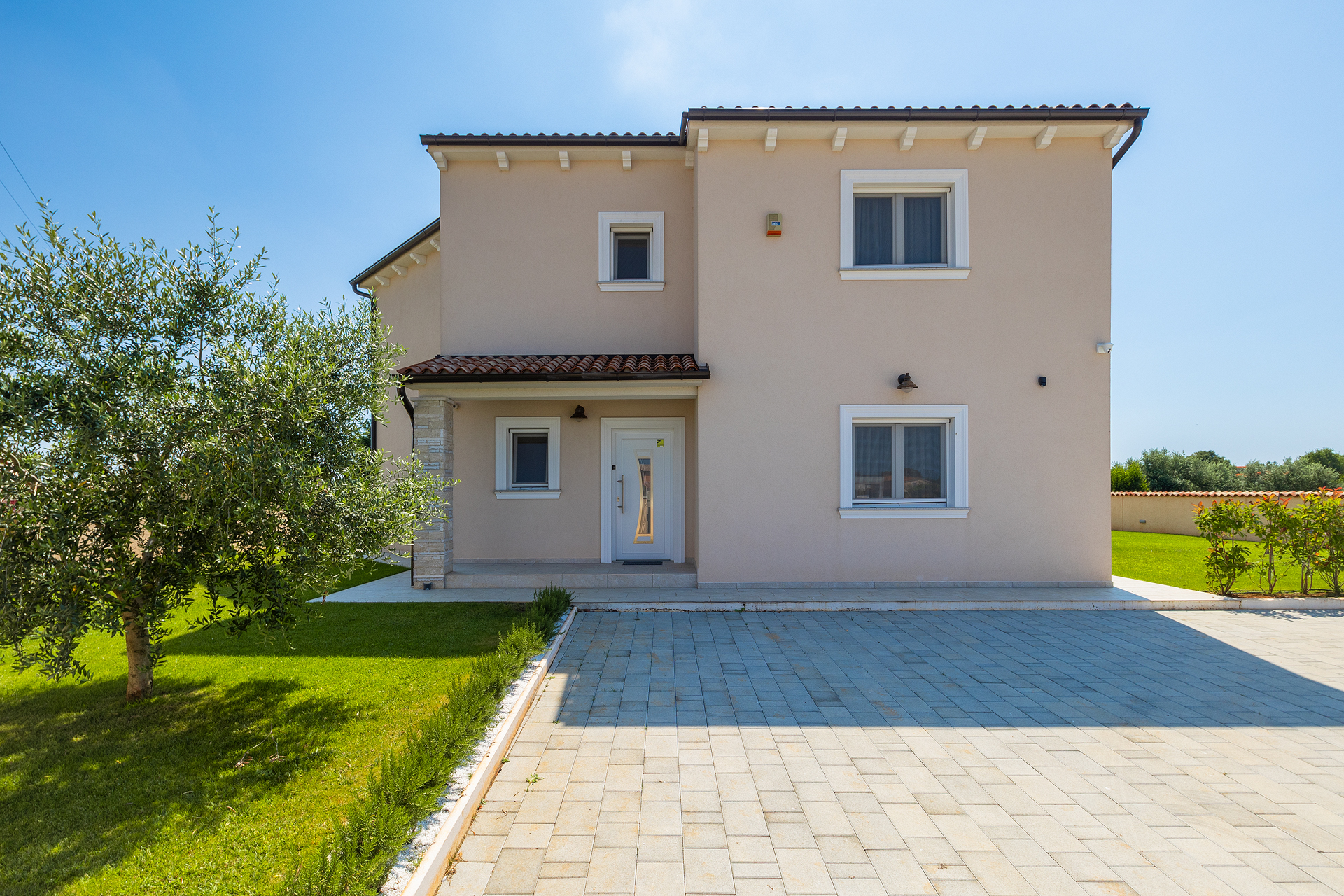 Gorgeous Villa Magica near Loborika