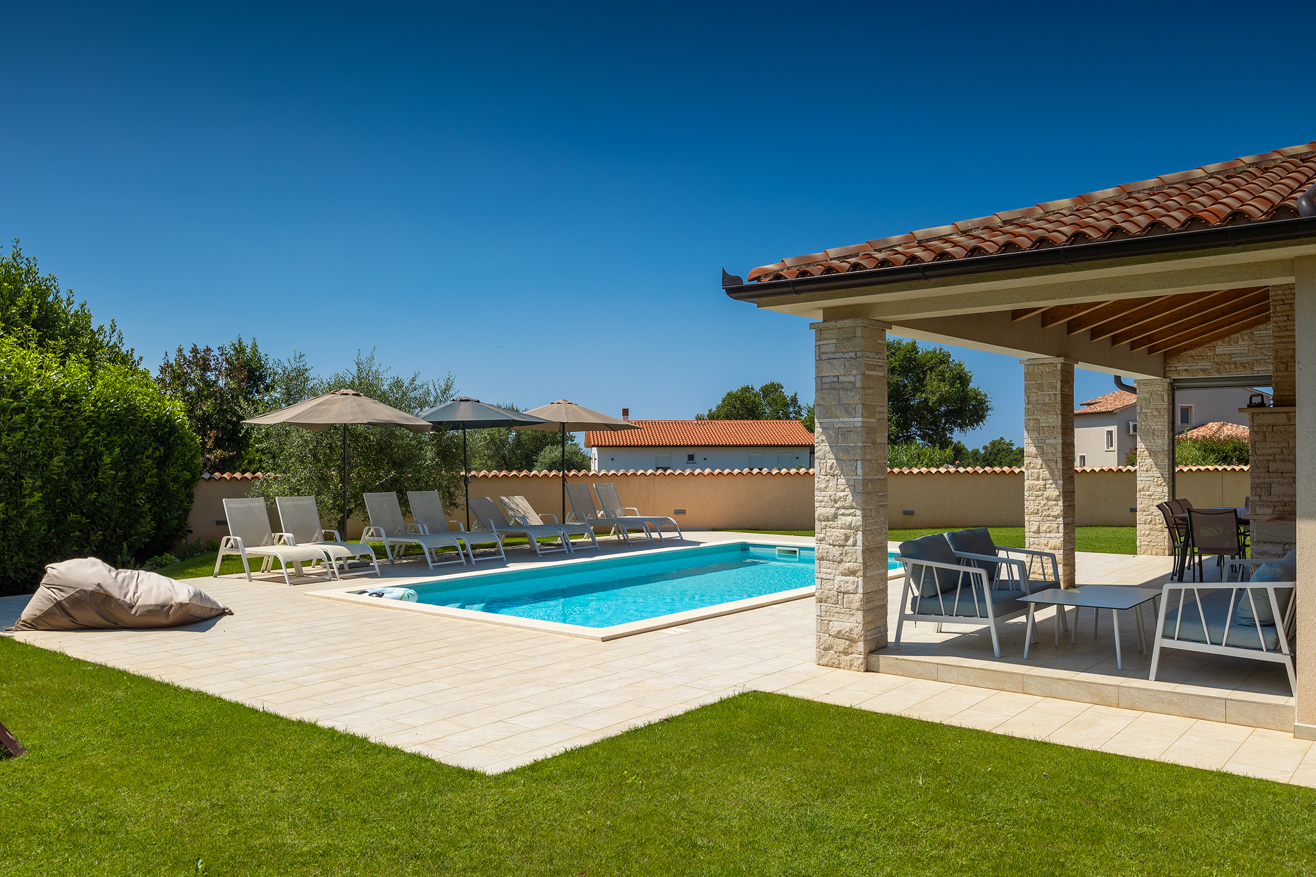 Gorgeous Villa Magica near Loborika