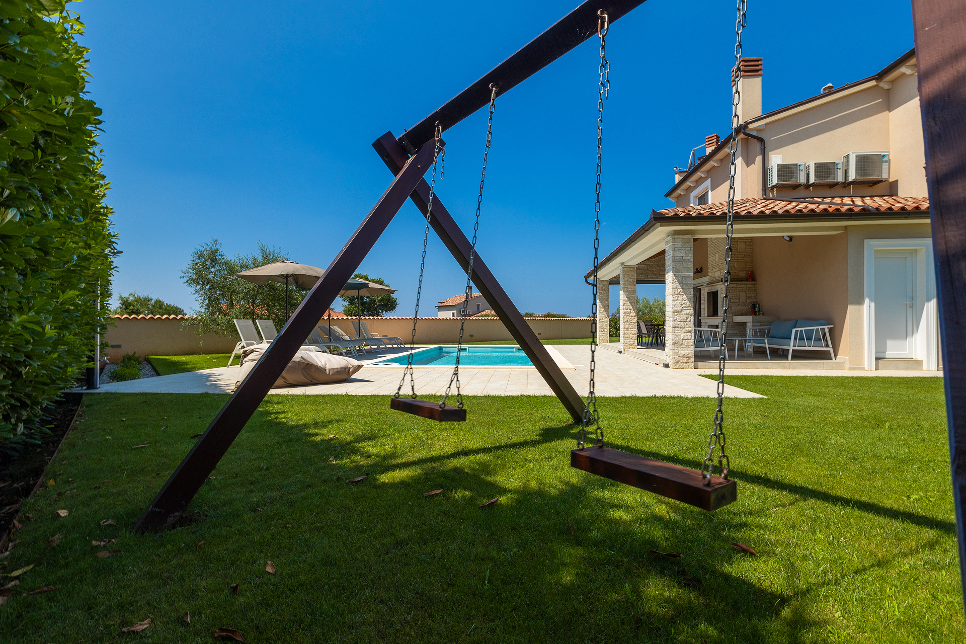 Gorgeous Villa Magica near Loborika