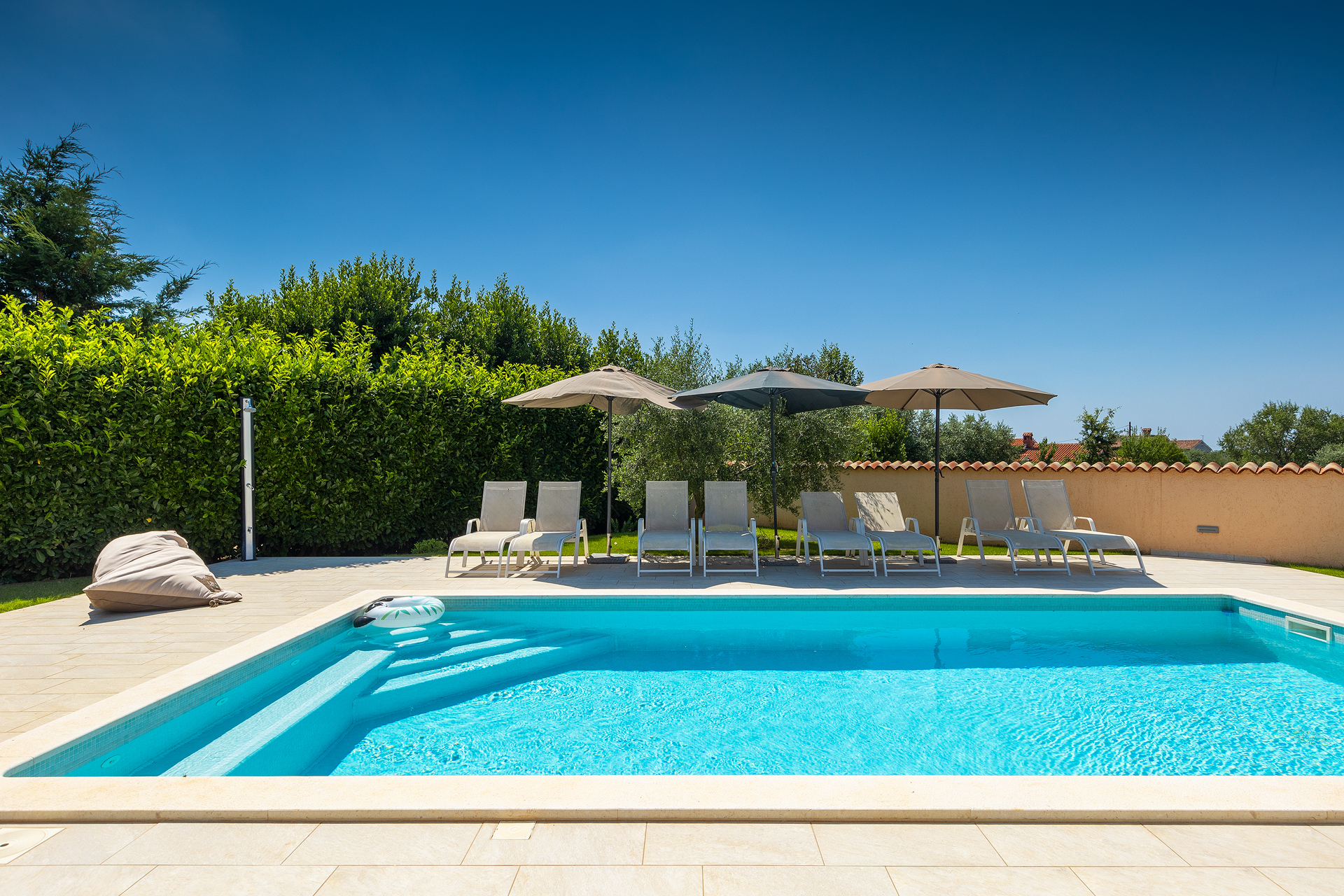 Gorgeous Villa Magica near Loborika