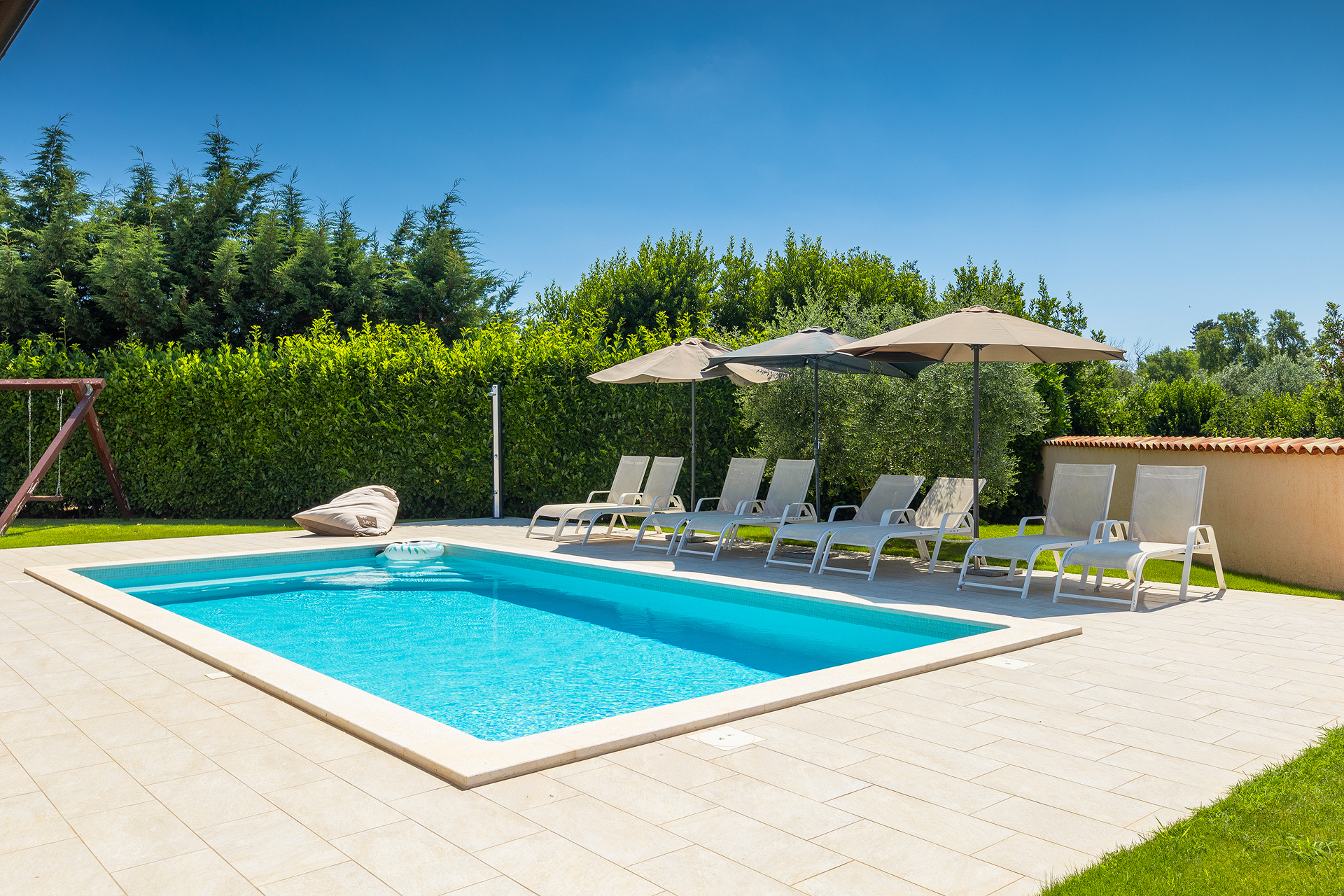 Gorgeous Villa Magica near Loborika